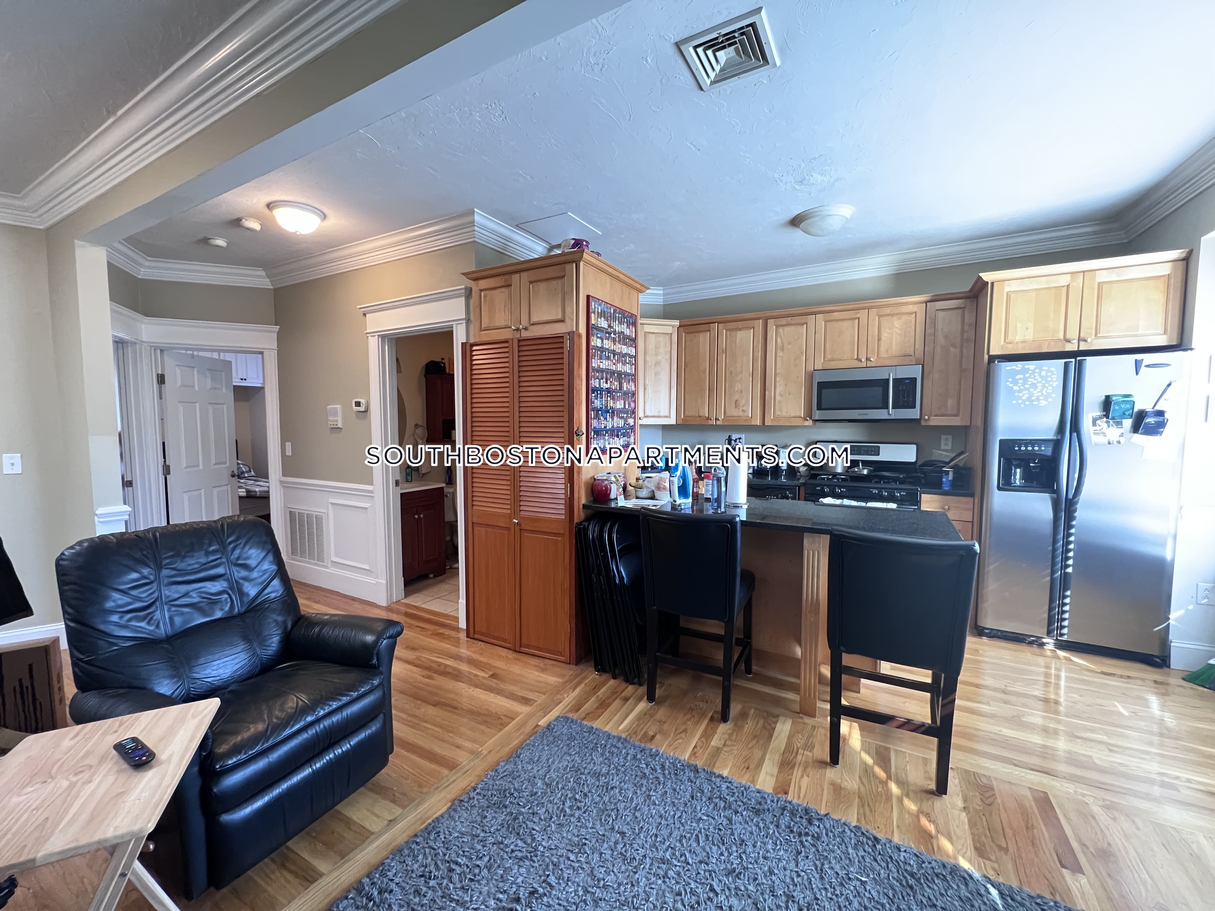 2 bed, 1 bath apartment for rent at 132 8th St Unit 3, South Boston — photo 2 of 15