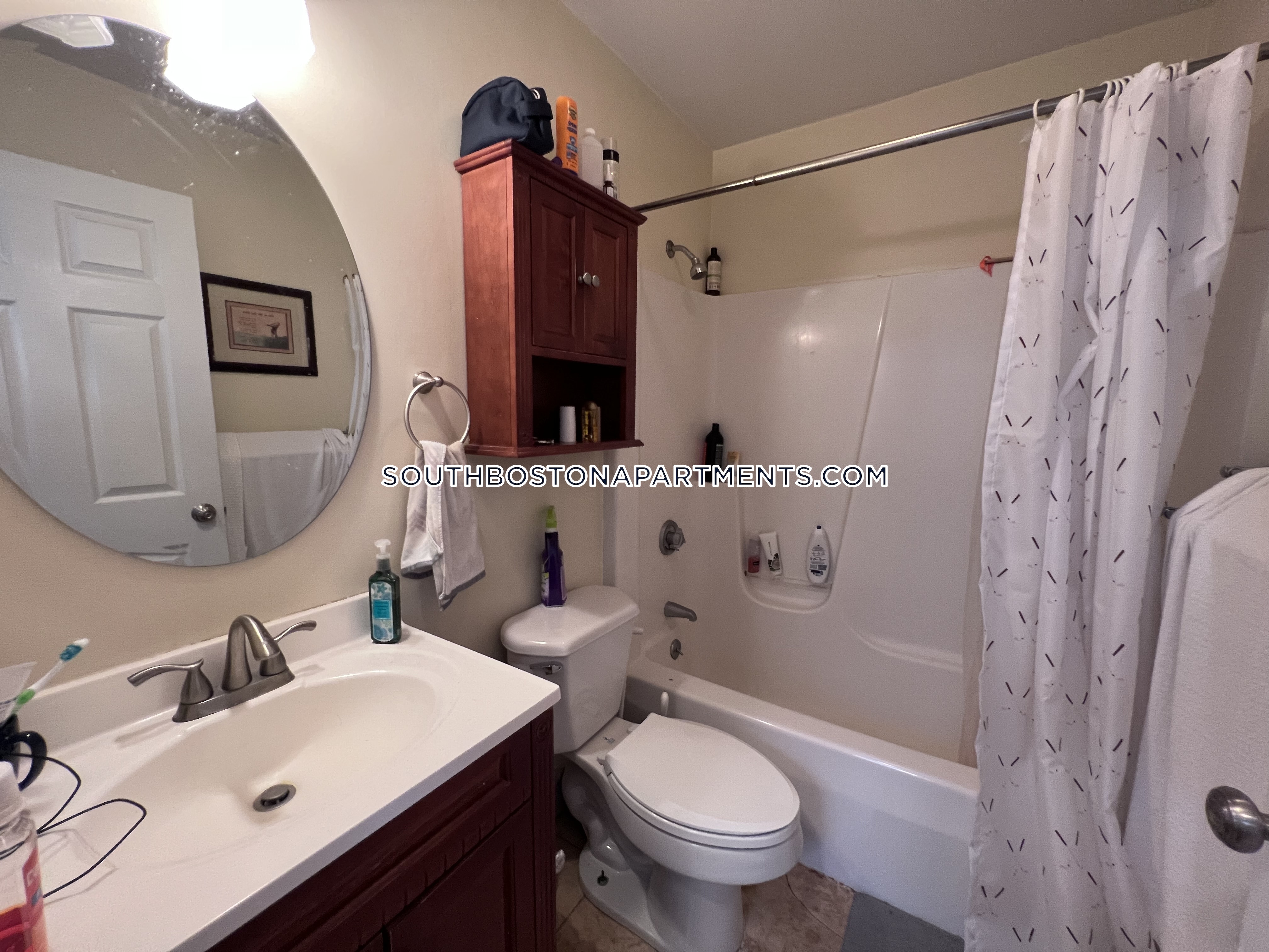 2 bed, 1 bath apartment for rent at 132 8th St Unit 3, South Boston — photo 3 of 15