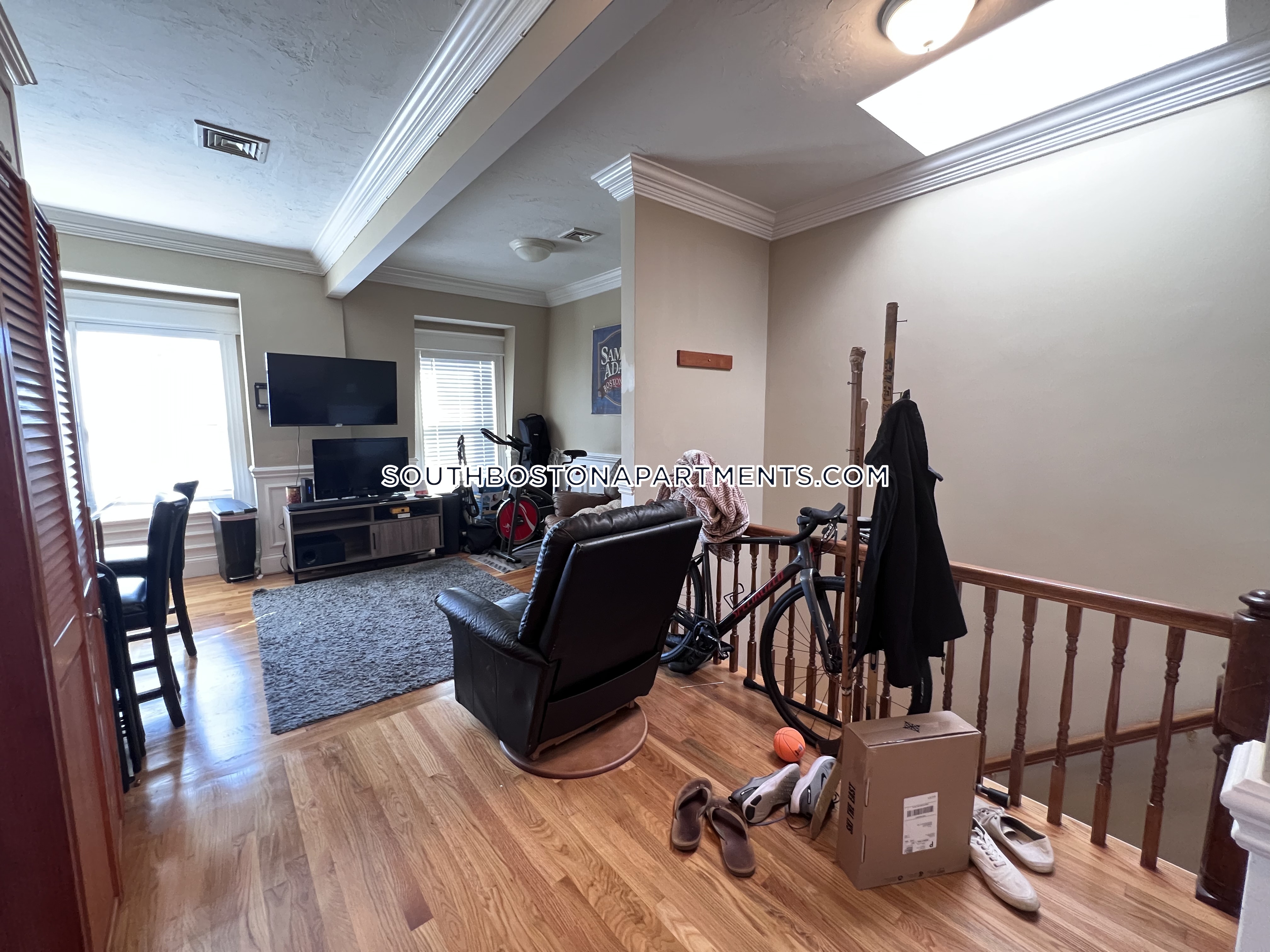 2 bed, 1 bath apartment for rent at 132 8th St Unit 3, South Boston — photo 4 of 15