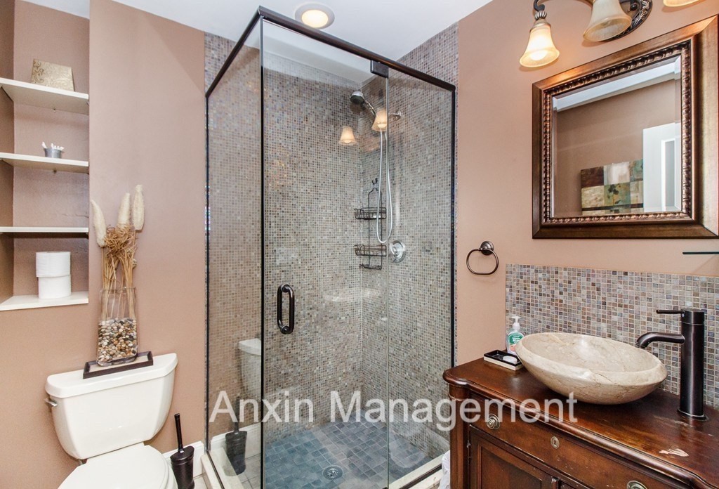 33 Mapleton St, Brighton