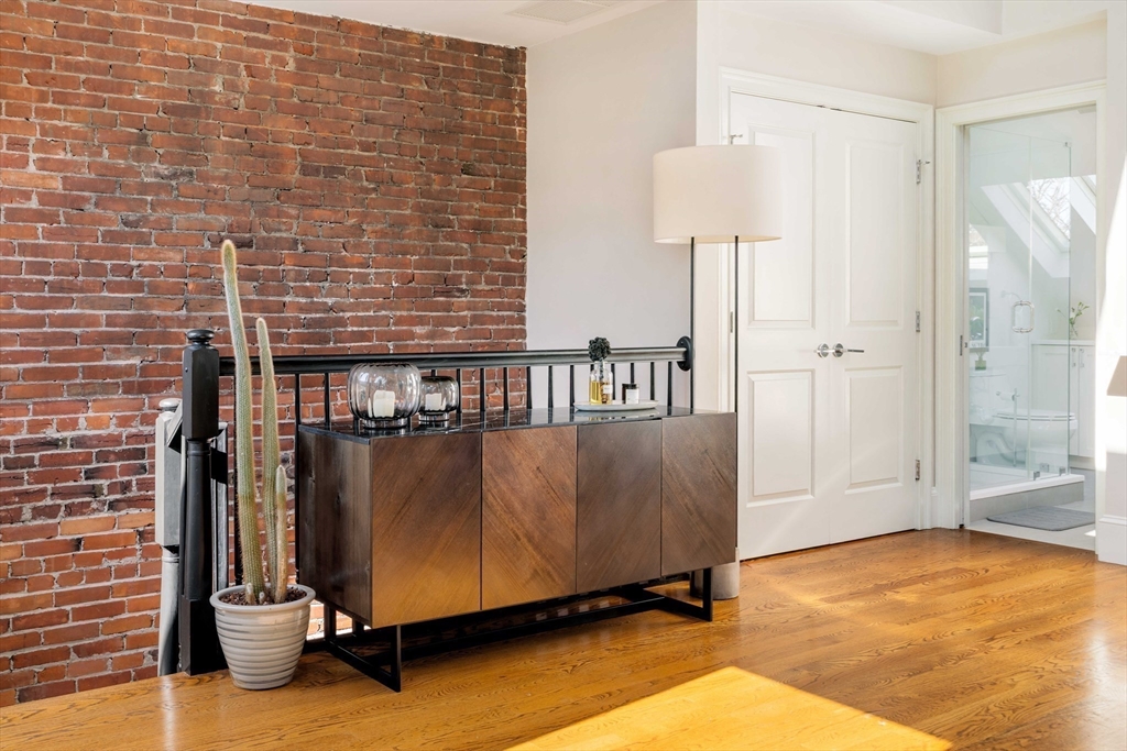 462 Shawmut, South End