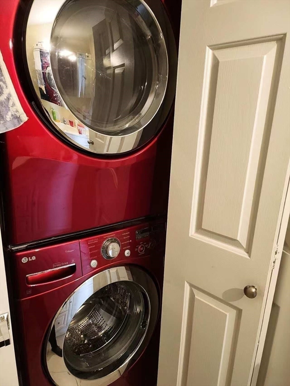 366 Quincy Ave, Quincy