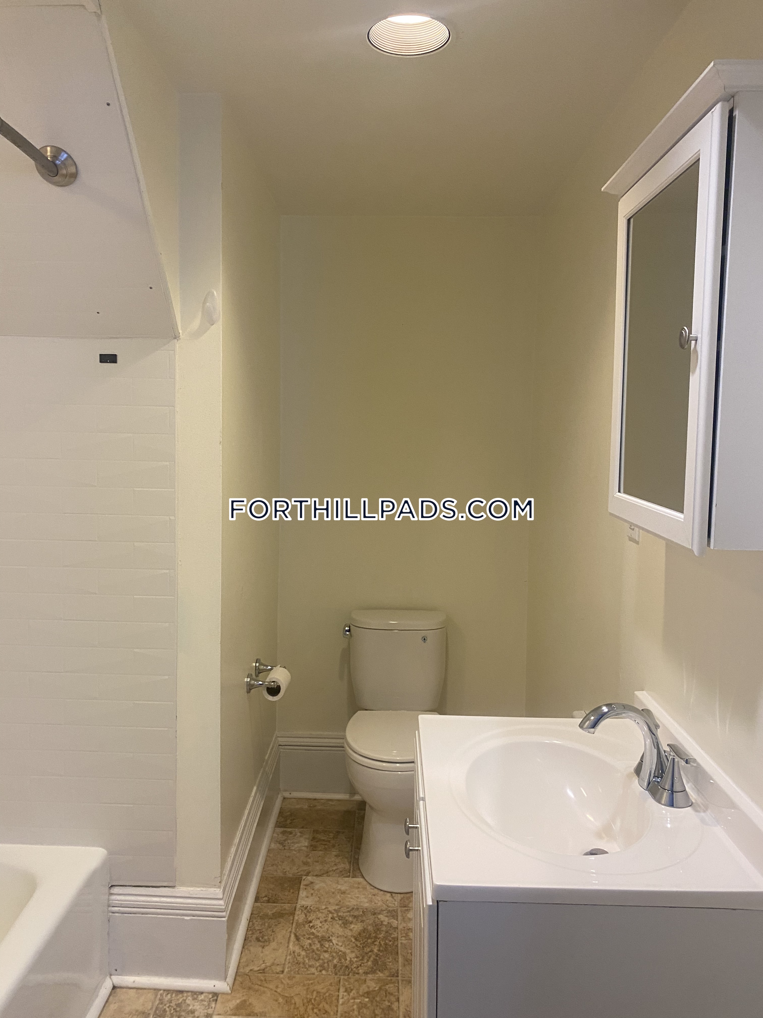 1 bed, 1 bath apartment for rent at 143 Highland St Unit Ll, Roxbury — photo 2 of 12