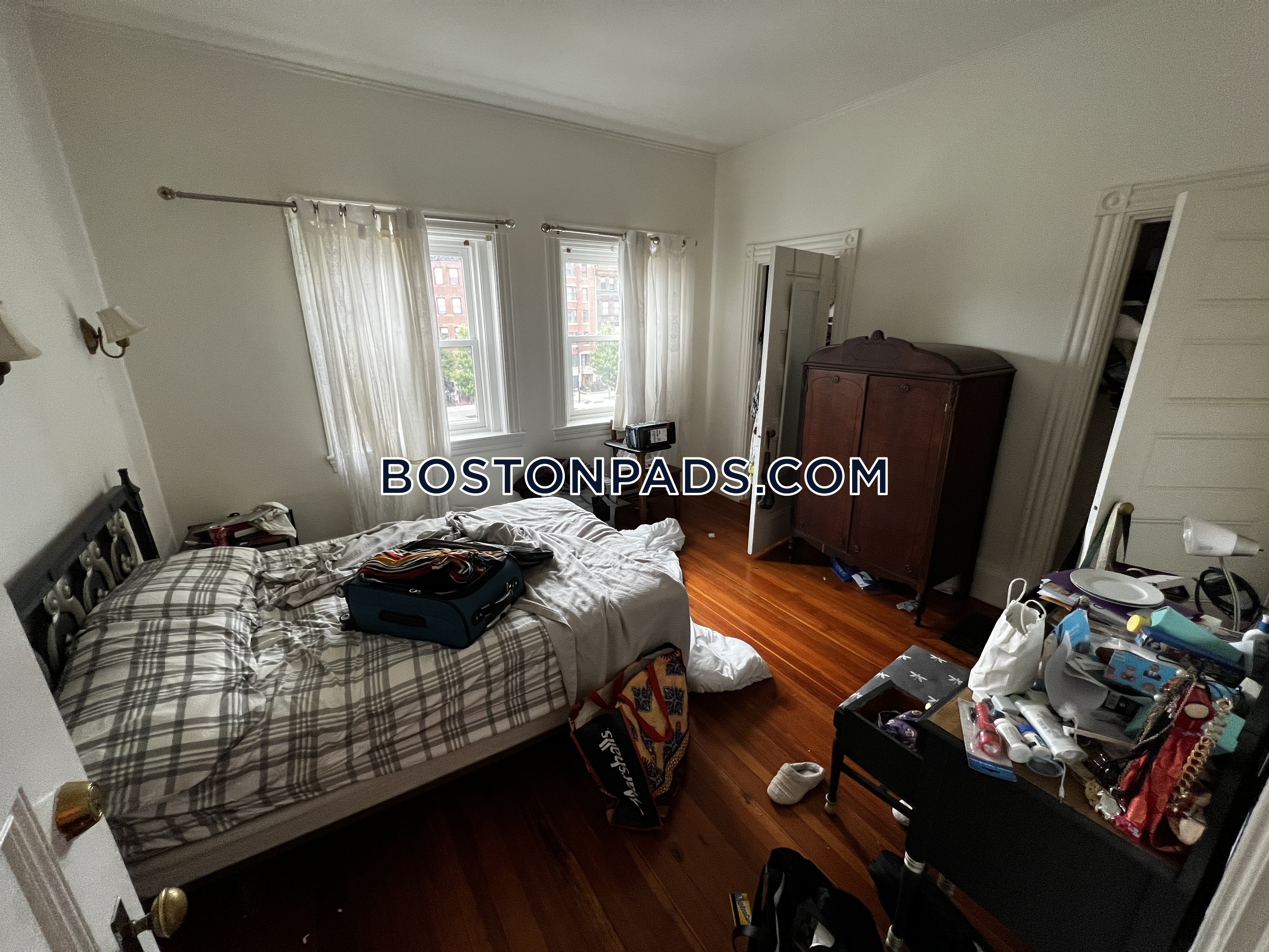 2 bed, 1 bath apartment for rent at 917 Beacon St Unit 3, Fenway — photo 15 of 21