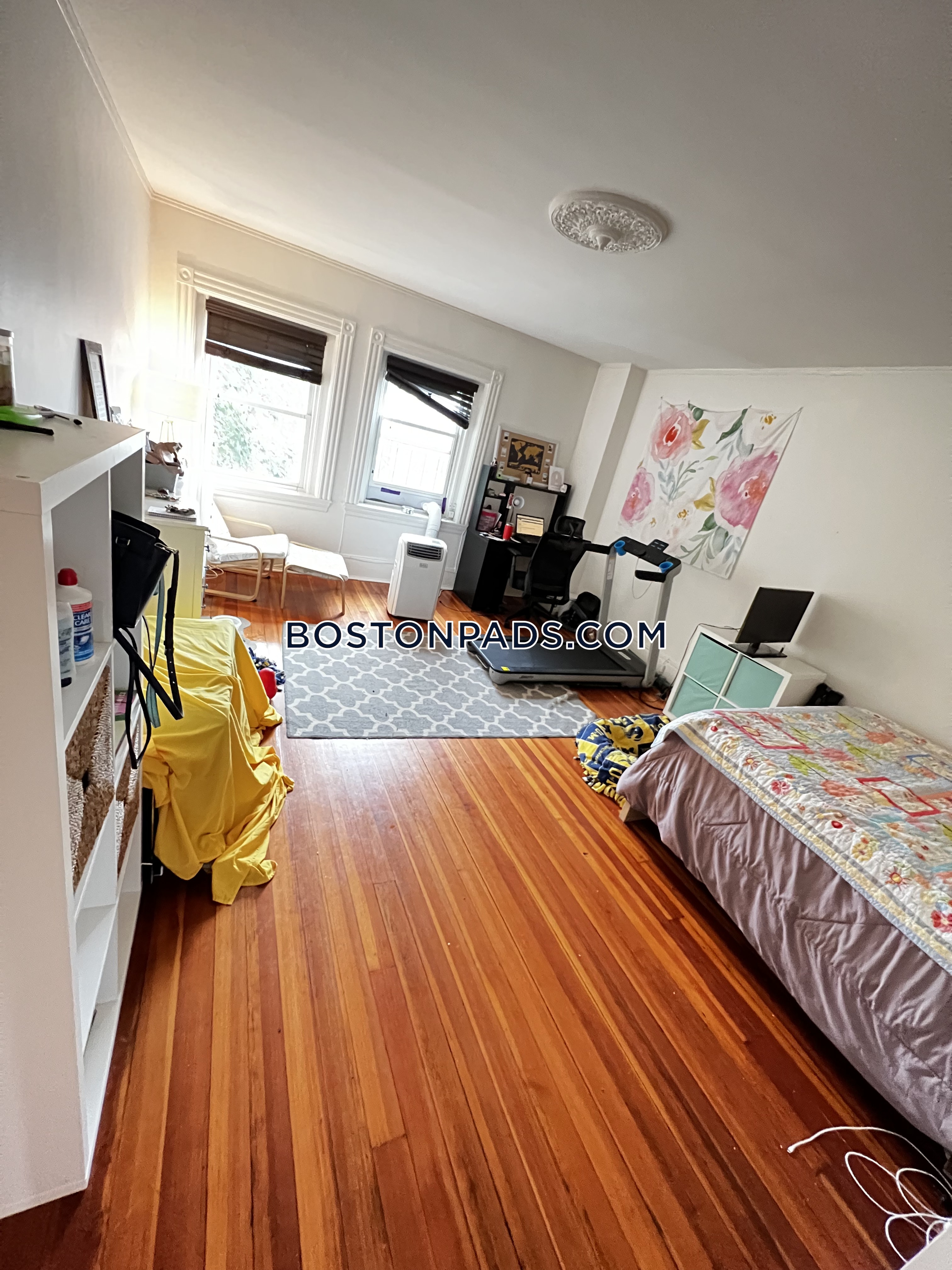 2 bed, 1 bath apartment for rent at 917 Beacon St Unit 3, Fenway — photo 18 of 21