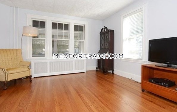 5 bed, 2 bath apartment for rent at 35 Saint Clements Rd Unit 1, Tufts University — photo 16 of 20