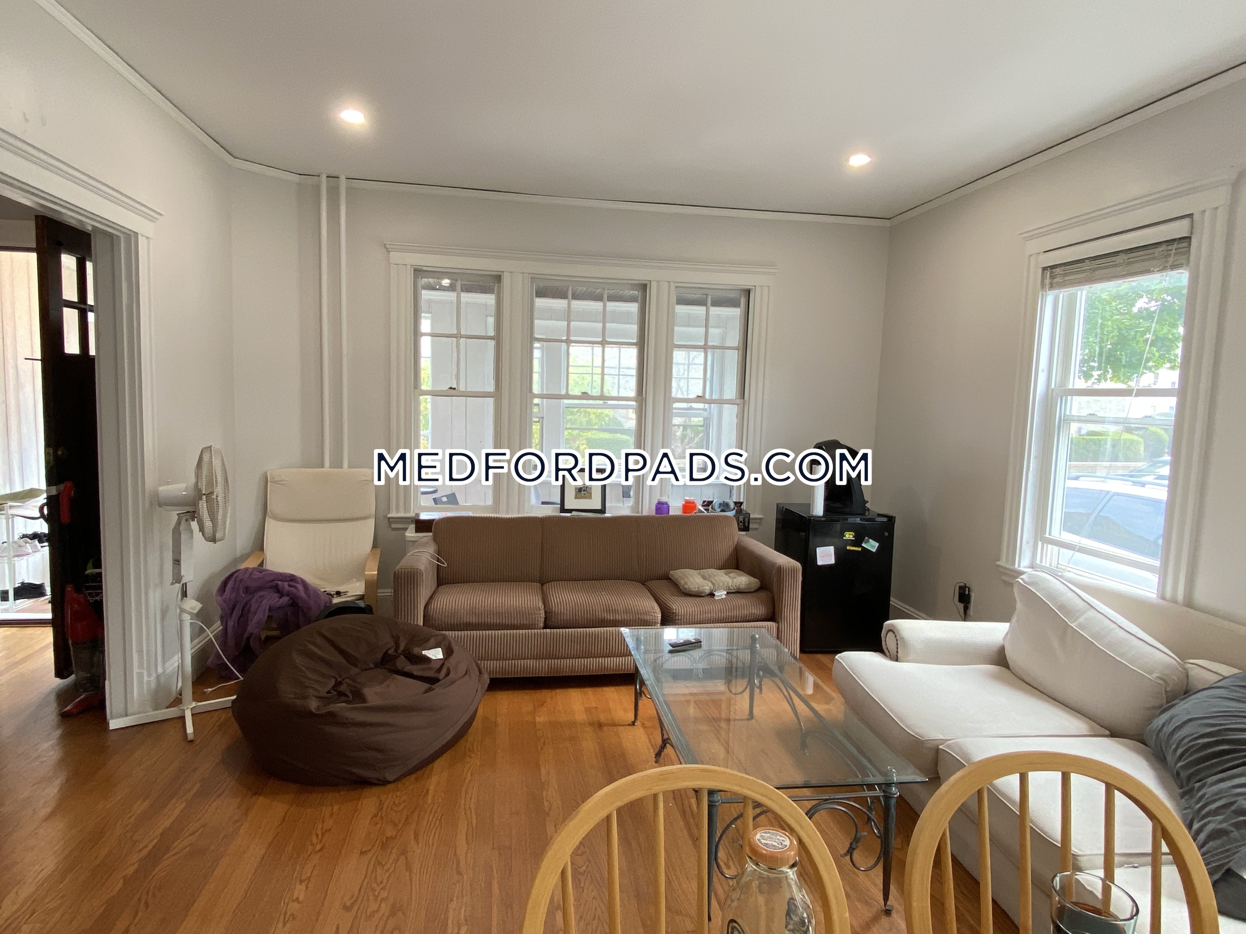 5 bed, 2 bath apartment for rent at 35 Saint Clements Rd Unit 1, Tufts University — photo 13 of 20