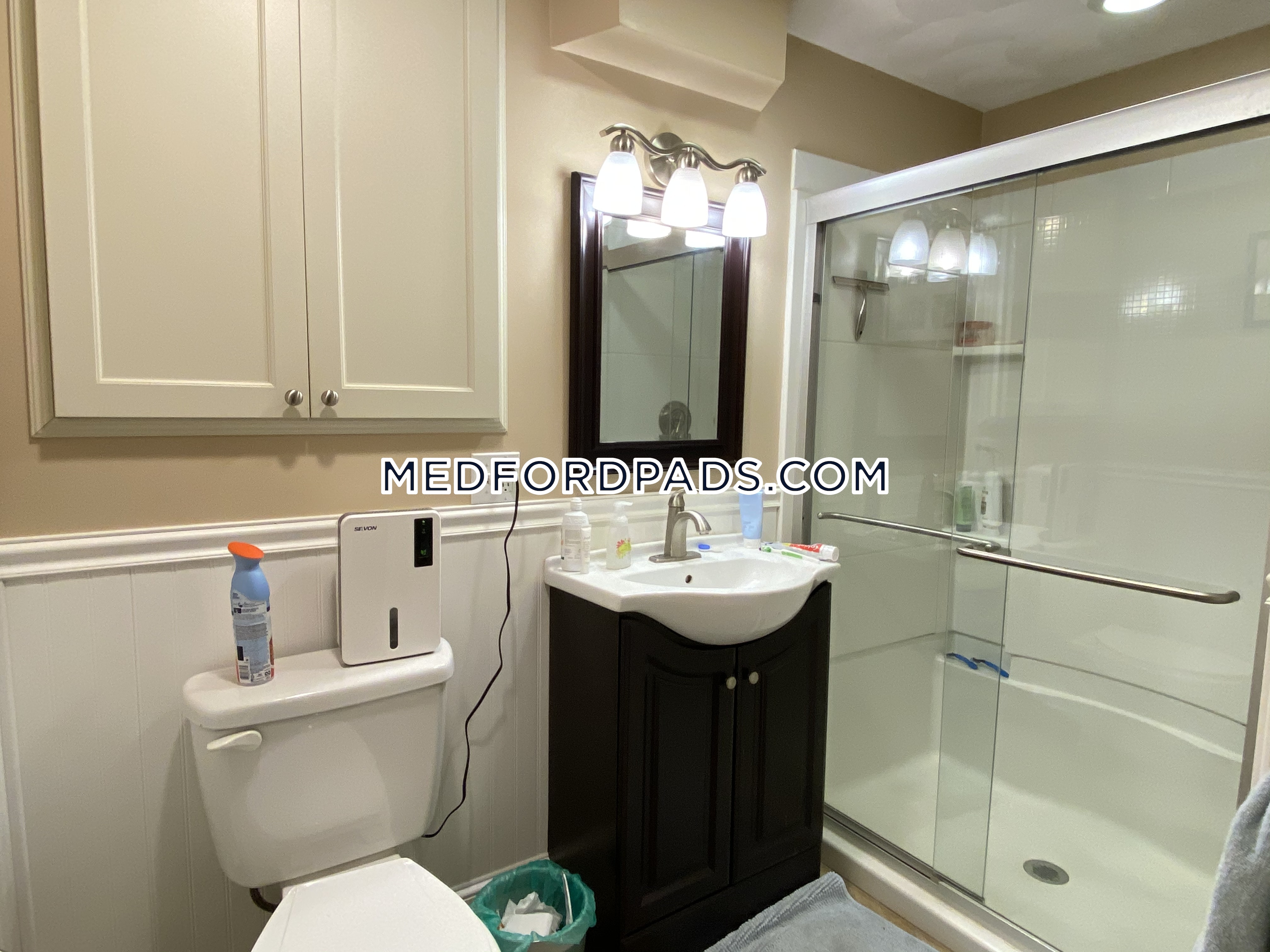 5 bed, 2 bath apartment for rent at 35 Saint Clements Rd Unit 1, Tufts University — photo 9 of 20
