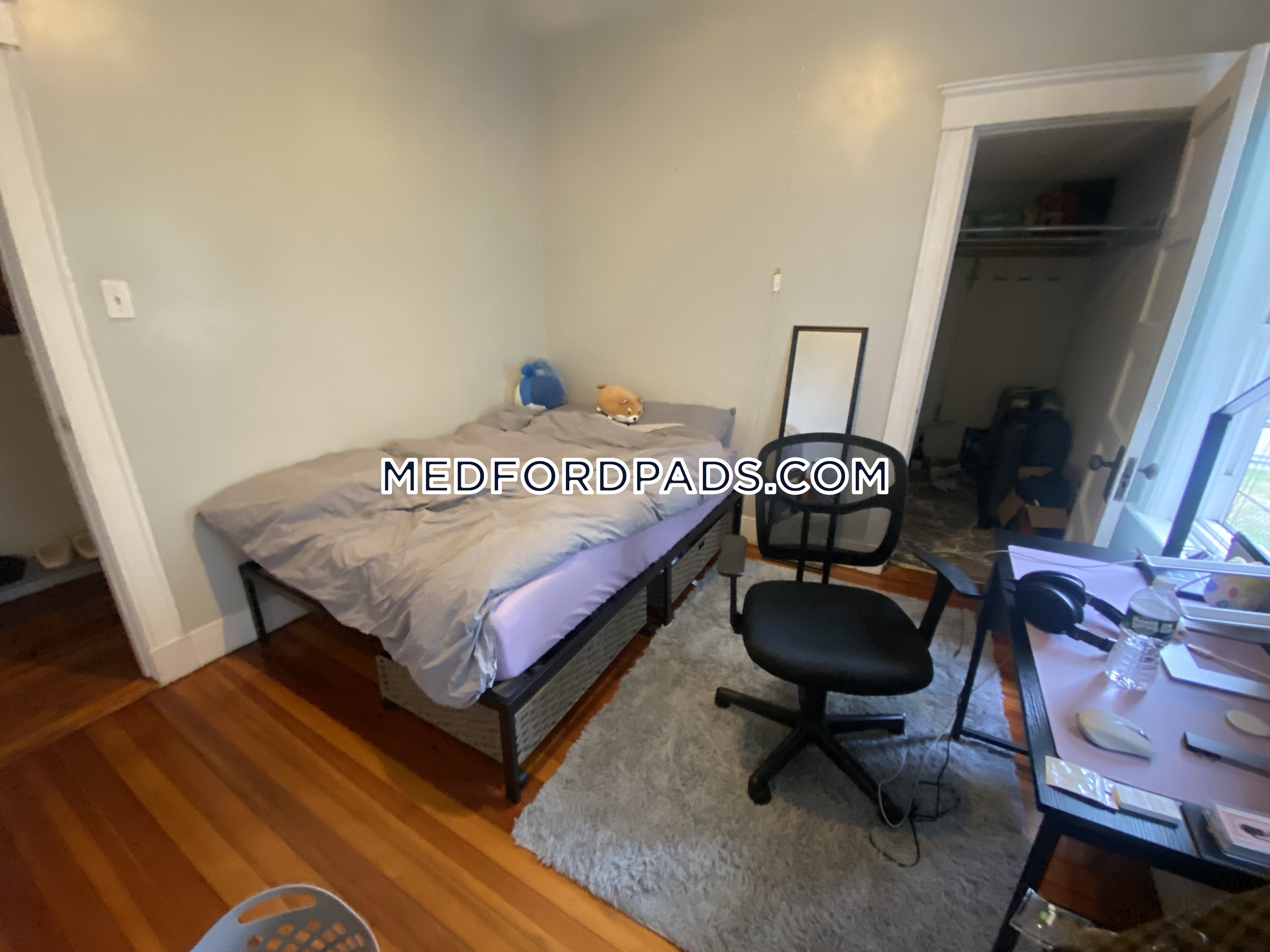 4 bed, 1 bath apartment for rent at 30 Adams St Unit 1, Tufts University — photo 6 of 13