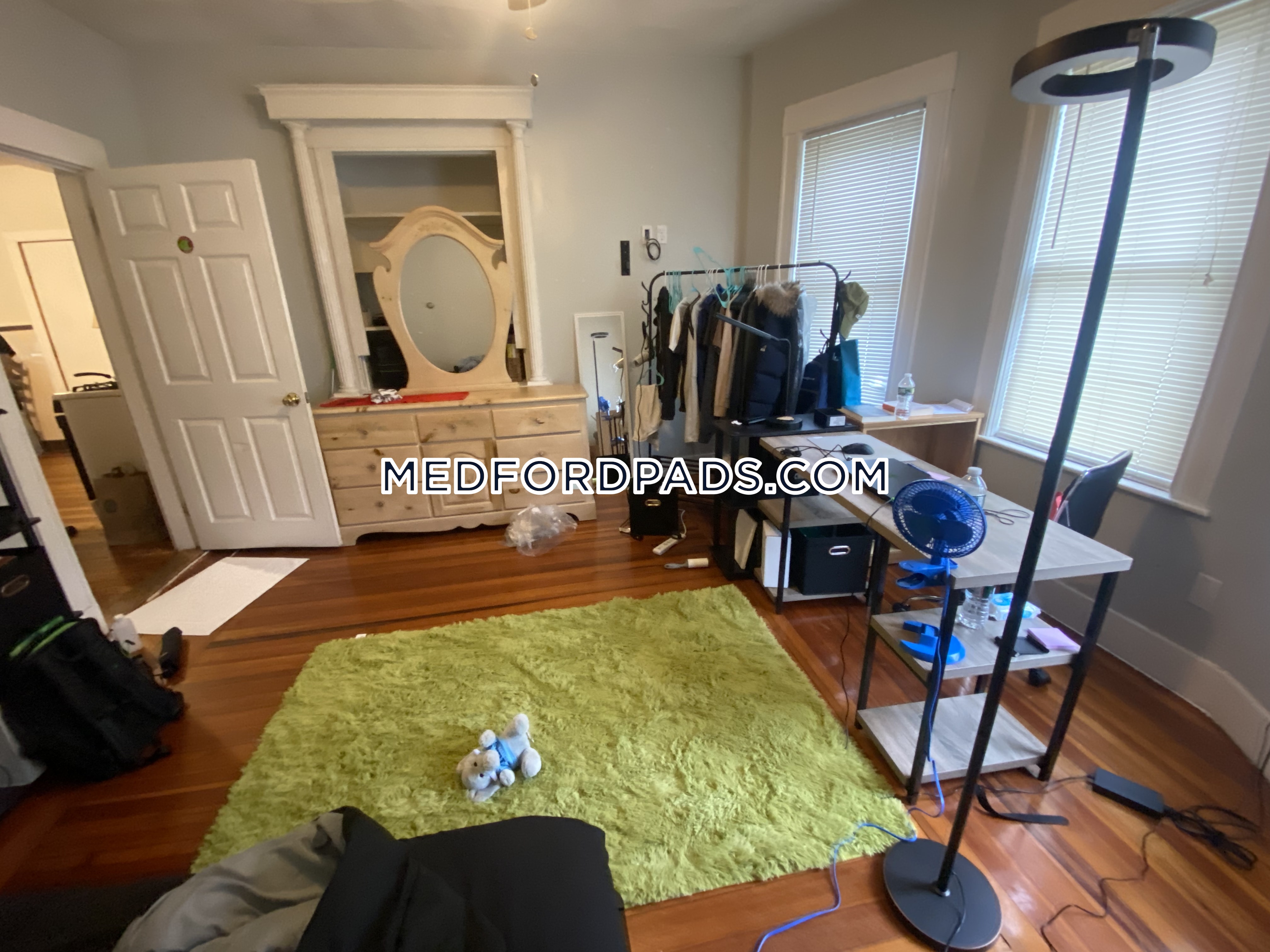 4 bed, 1 bath apartment for rent at 30 Adams St Unit 1, Tufts University — photo 9 of 13