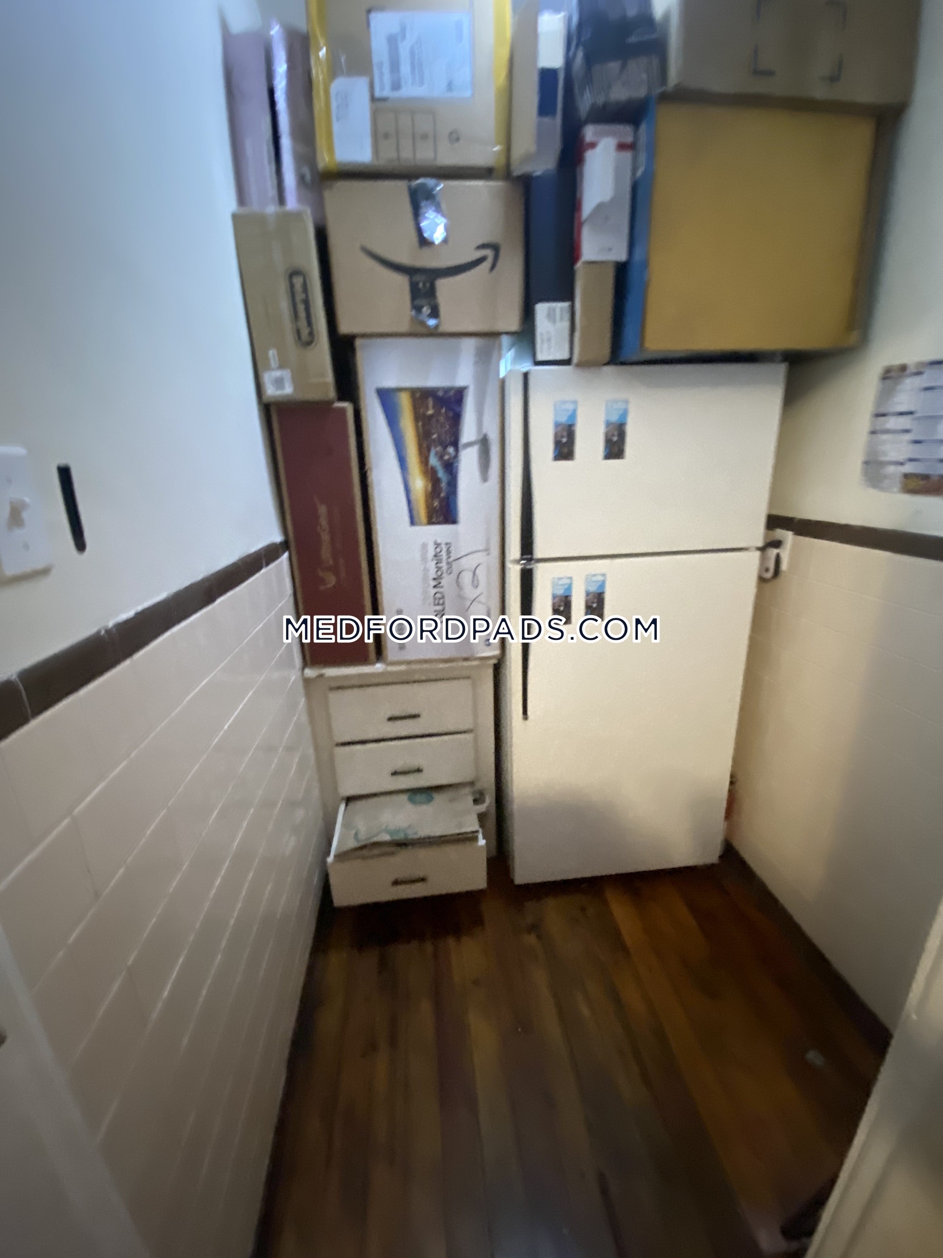 4 bed, 1 bath apartment for rent at 30 Adams St Unit 1, Tufts University — photo 13 of 13
