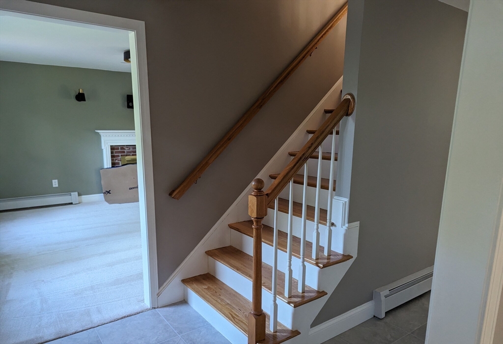 202 Dale St, Waltham