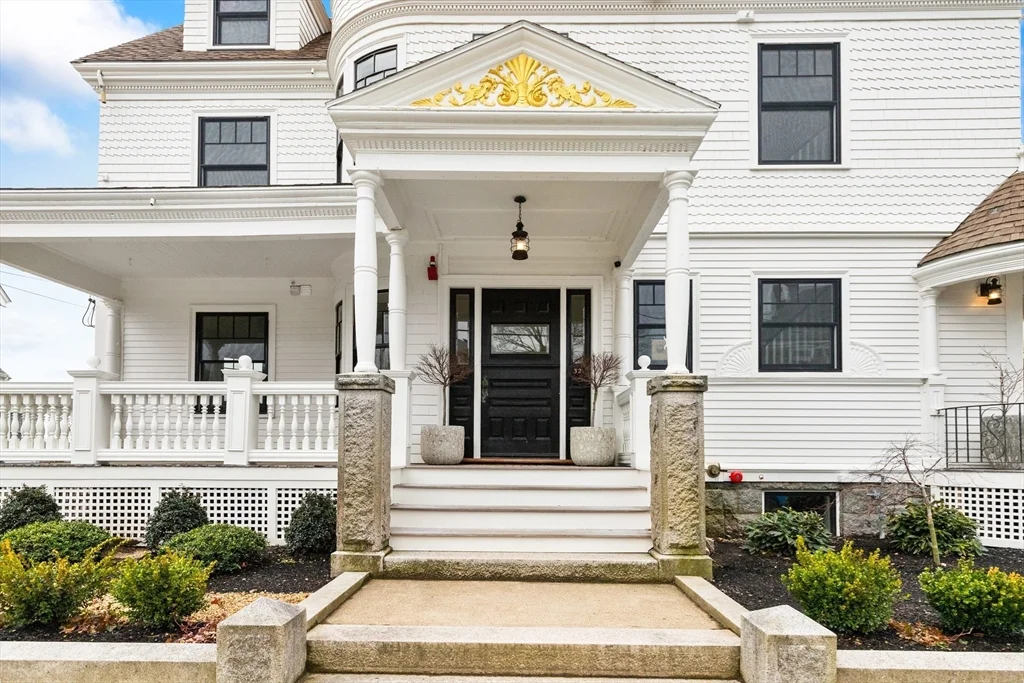 32 Beacon St, Gloucester