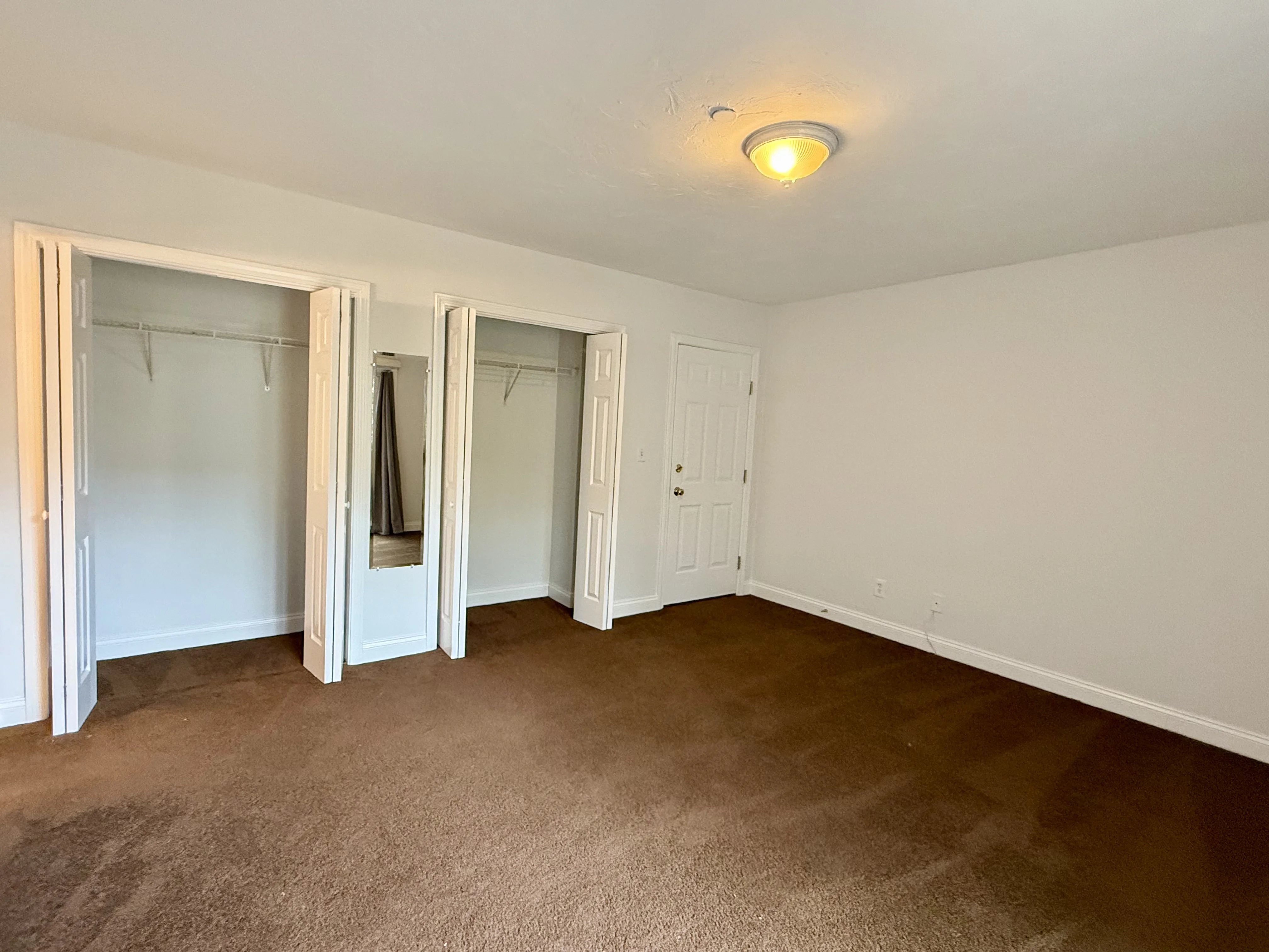 111 West 8th St, South Boston