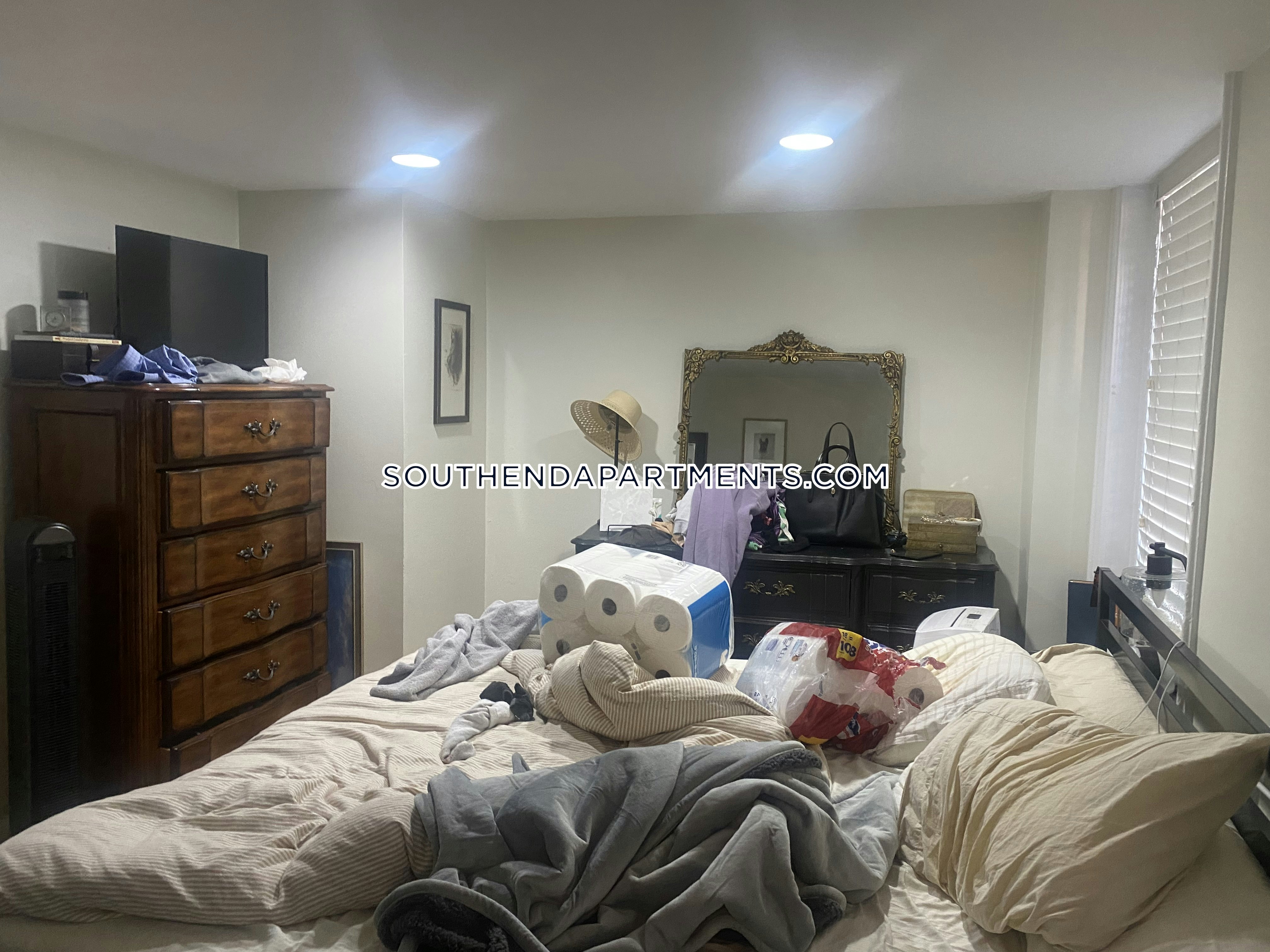 1 bed, 1 bath apartment for rent at 423 Shawmut Ave Unit 1, South End — photo 2 of 8