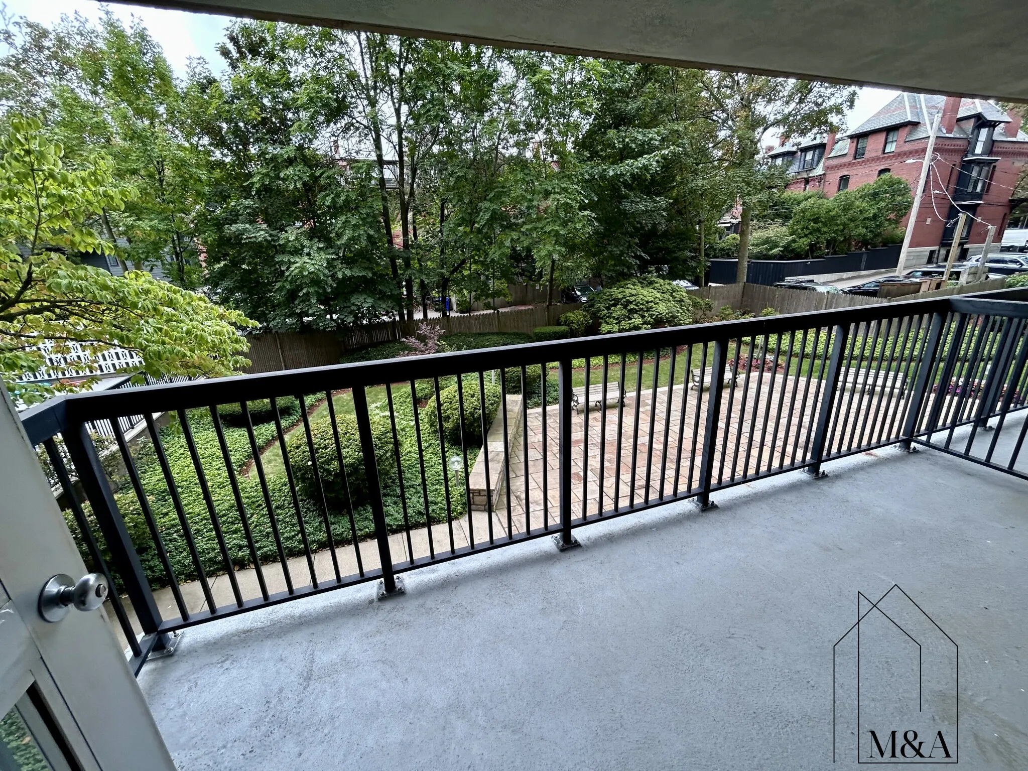 101 Monmouth St, Longwood