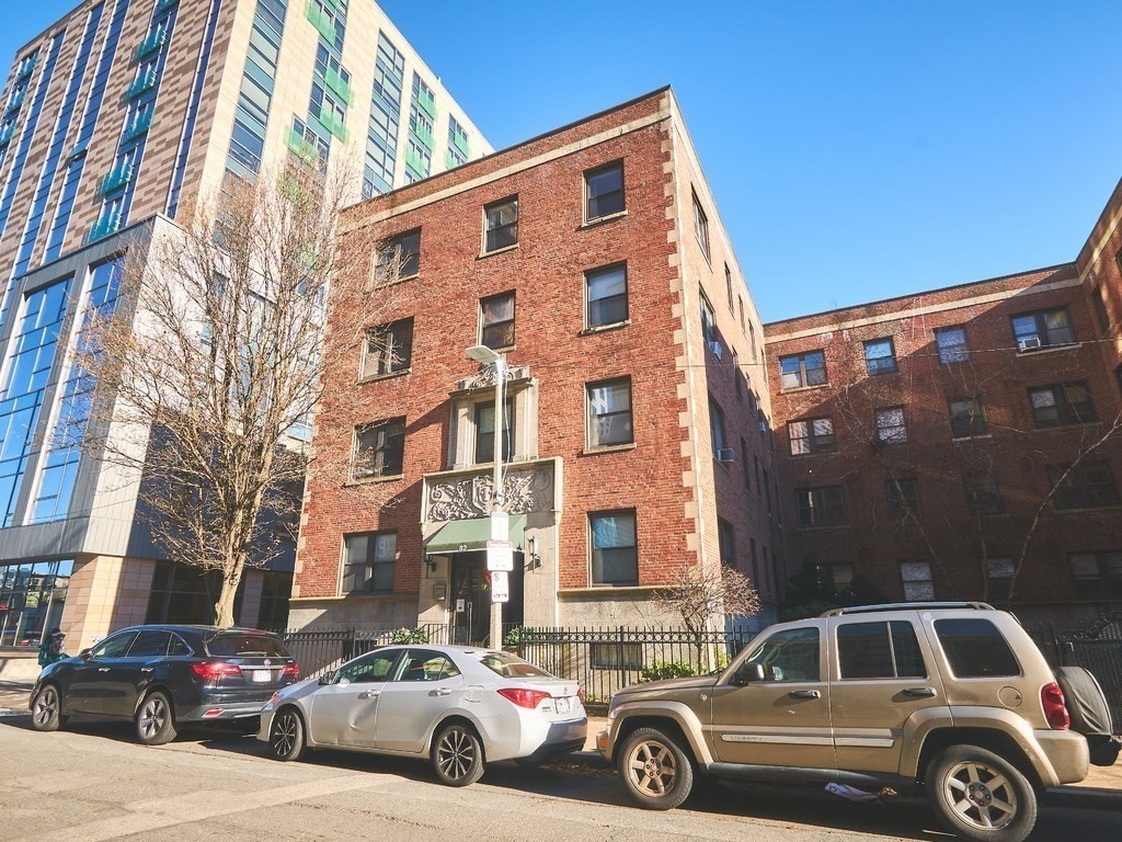 82 Jersey St, Fenway