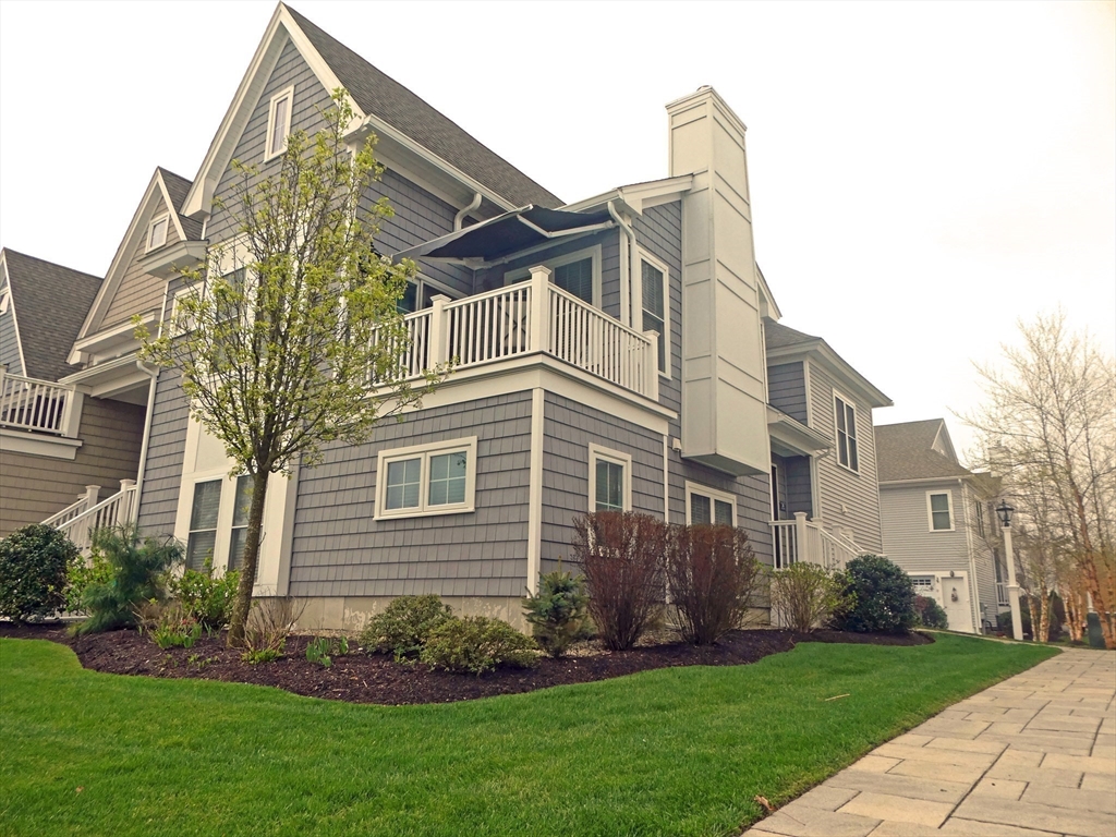 26 Daisy Ln, Plymouth