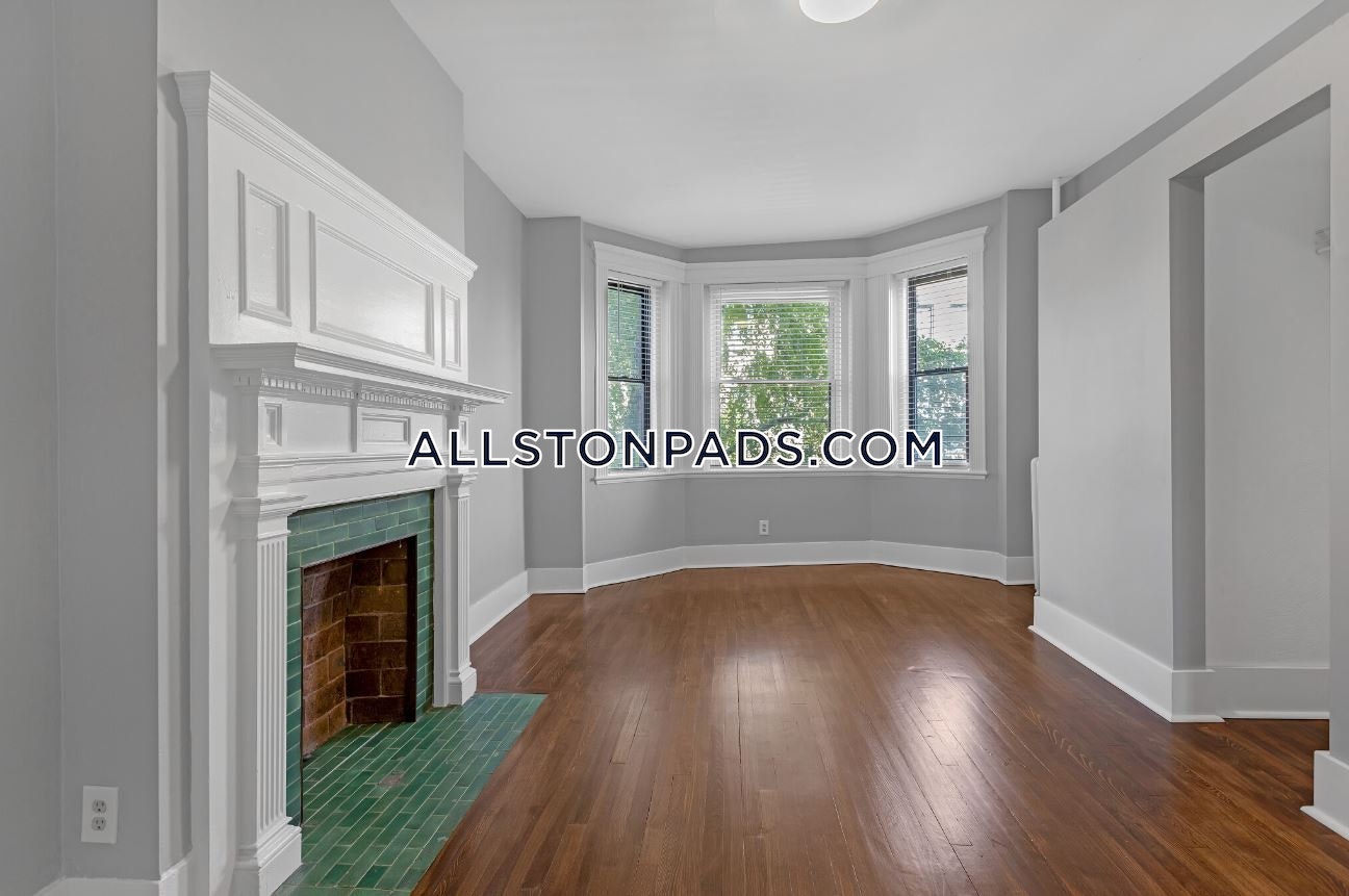 4 bed, 2 bath apartment for rent at 43 Glenville Ave Unit 2, Allston — photo 3 of 10