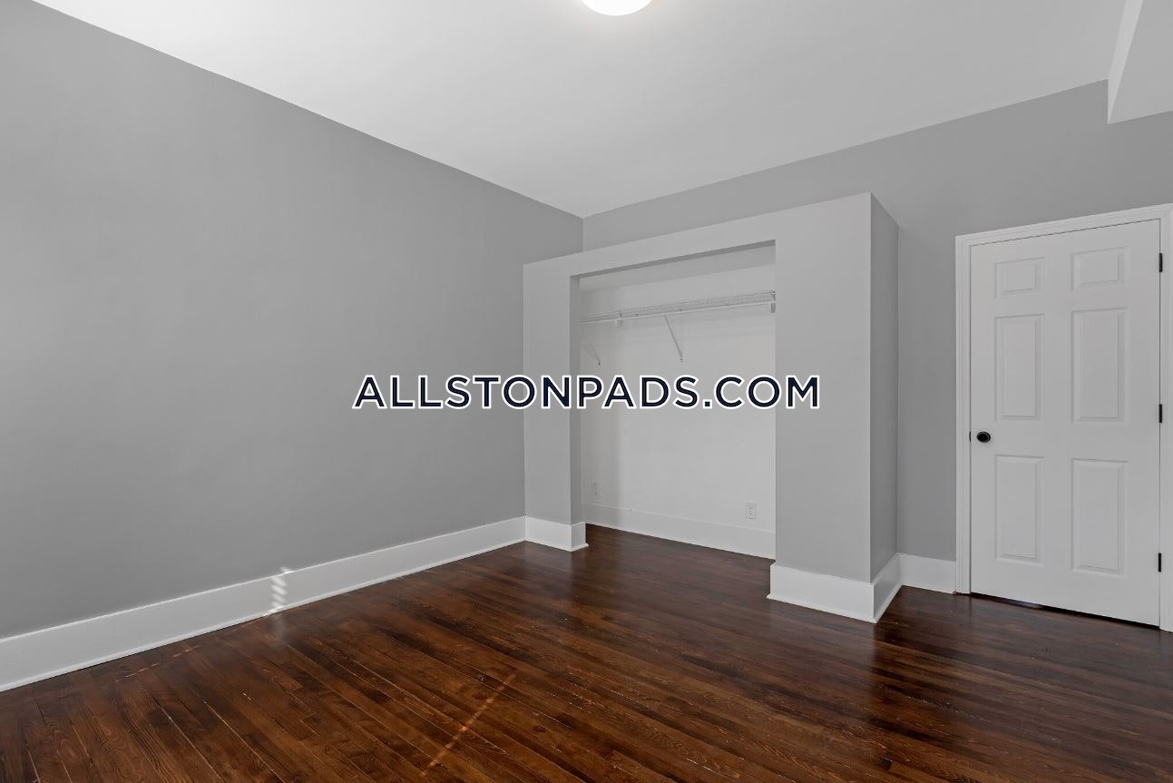 4 bed, 2 bath apartment for rent at 43 Glenville Ave Unit 2, Allston — photo 8 of 10