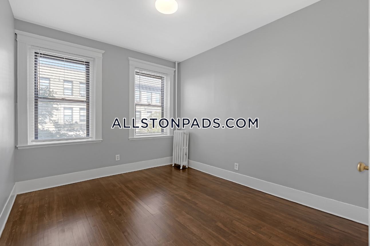 4 bed, 2 bath apartment for rent at 43 Glenville Ave Unit 2, Allston — photo 9 of 10