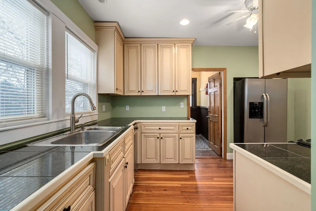 25-27 Lafayette St, Fairhaven