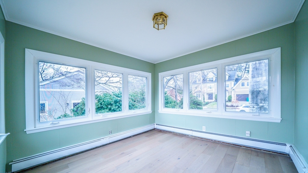 165 Evelyn Rd, Waban