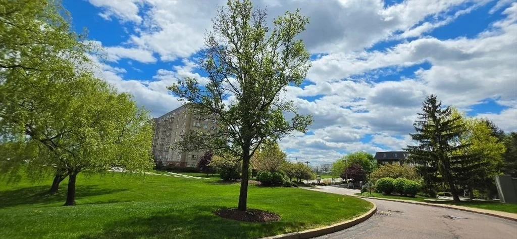 1 Cityview Ln, Quincy