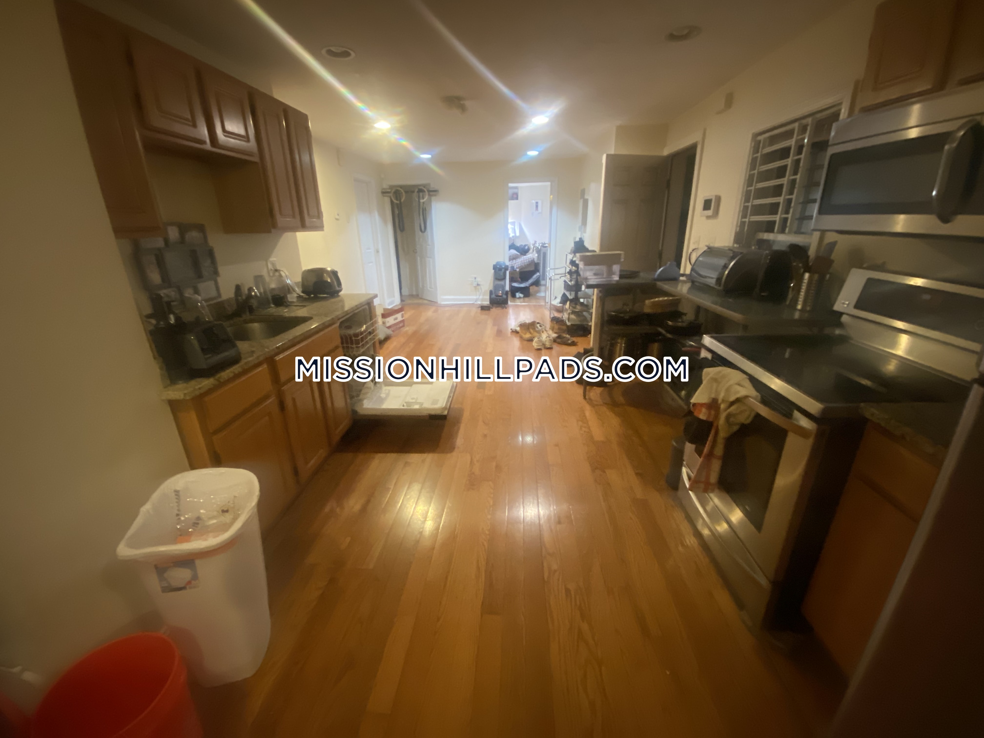 3 bed, 1 bath apartment for rent at 22 Fisher Ave Unit 1, Mission Hill — photo 13 of 24