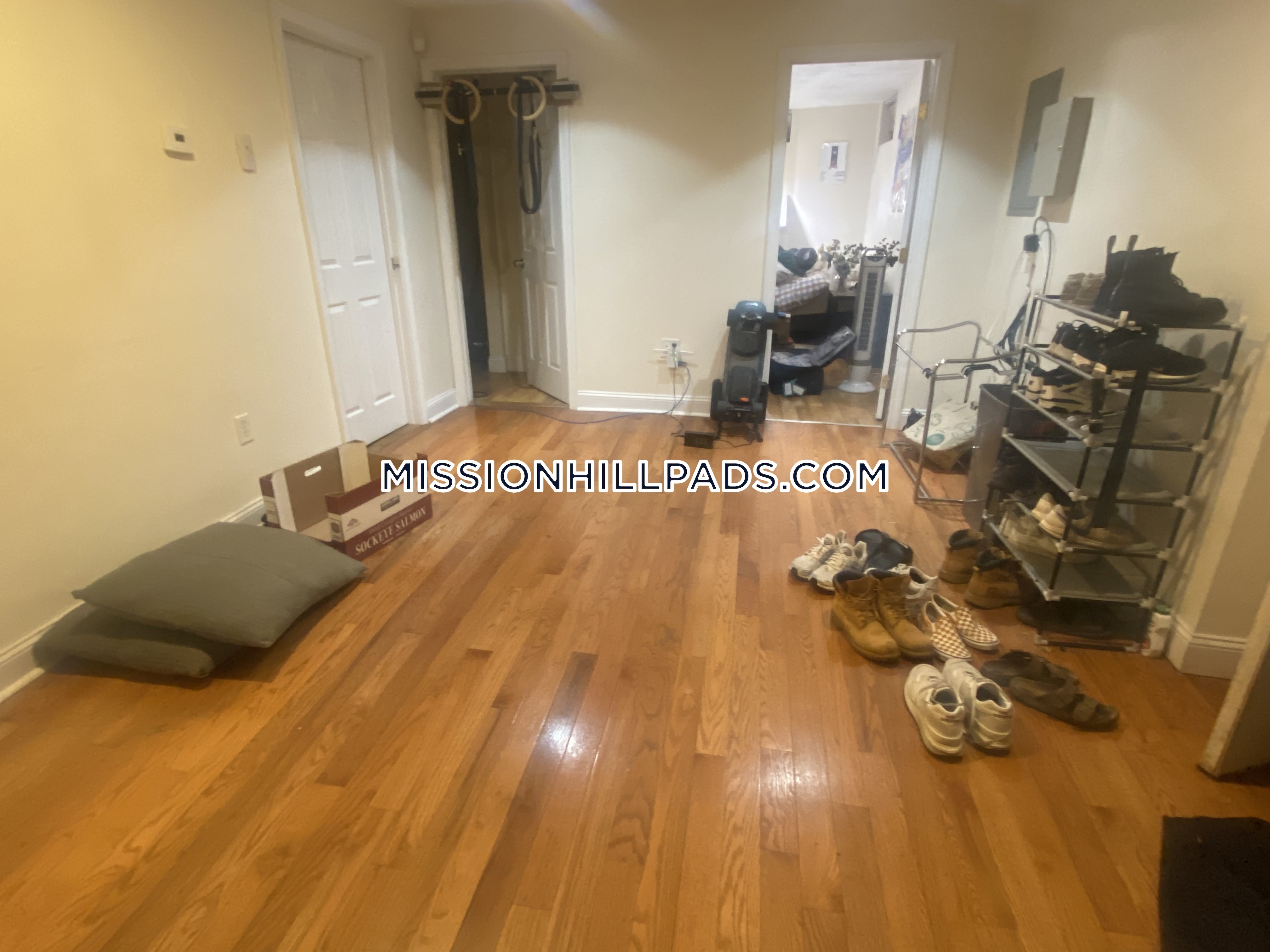 3 bed, 1 bath apartment for rent at 22 Fisher Ave Unit 1, Mission Hill — photo 14 of 24