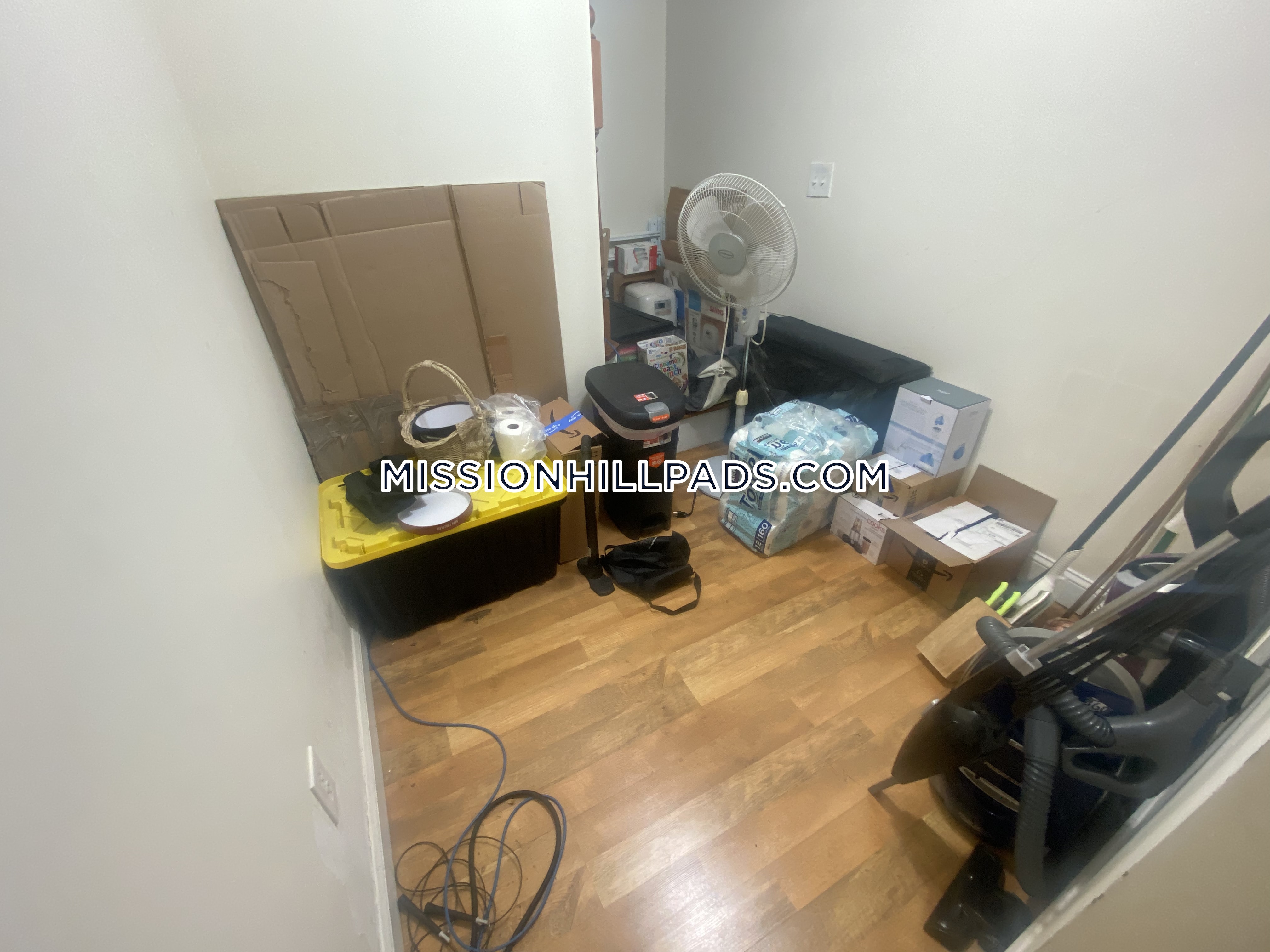 3 bed, 1 bath apartment for rent at 22 Fisher Ave Unit 1, Mission Hill — photo 17 of 24