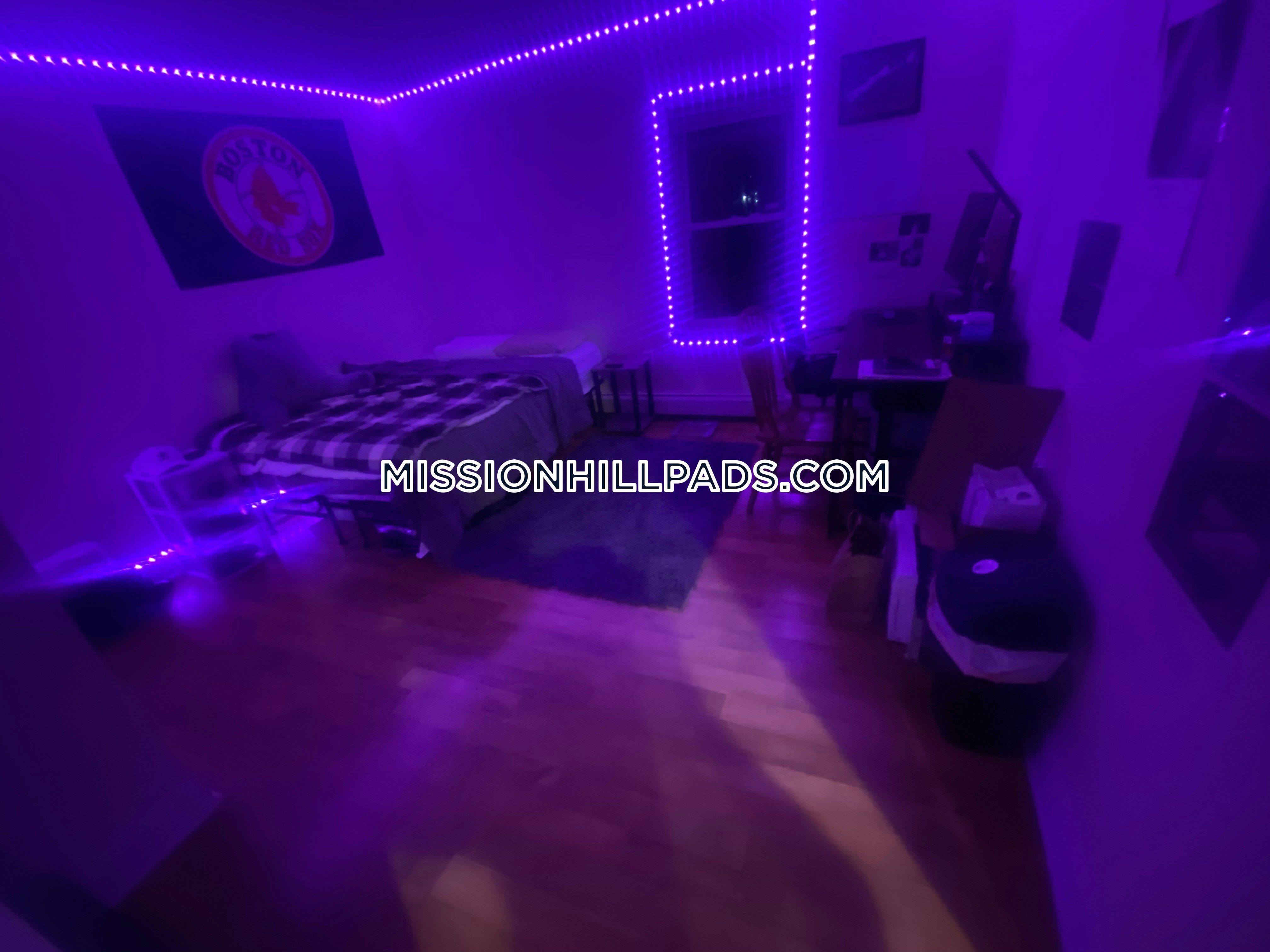 3 bed, 1 bath apartment for rent at 22 Fisher Ave Unit 1, Mission Hill — photo 21 of 24