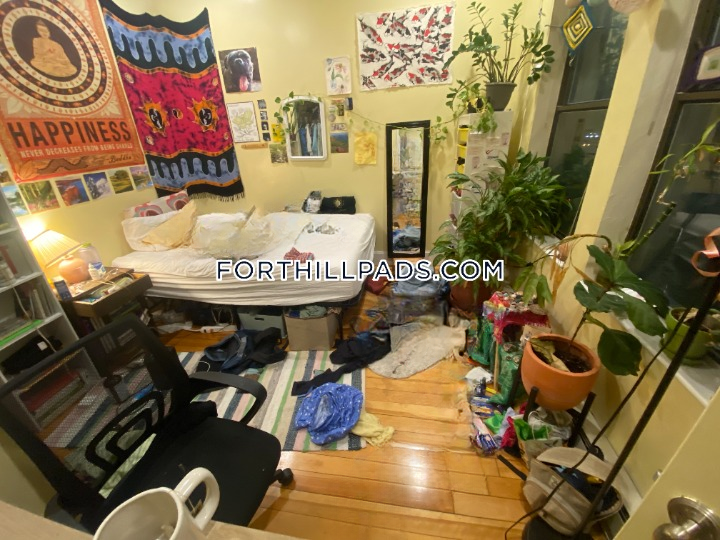 2 bed, 1 bath apartment for rent at 2 Centre Ter Unit 9, Roxbury — photo 10 of 11