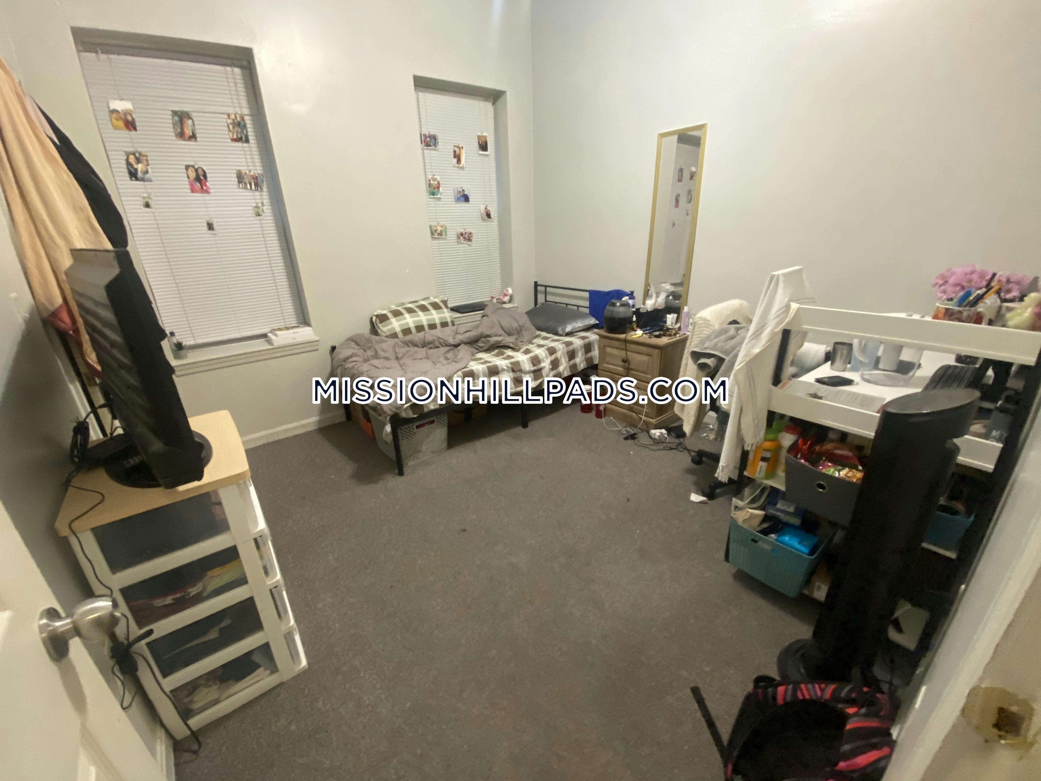 3 bed, 1 bath apartment for rent at 1460 Tremont St Unit 1, Mission Hill — photo 1 of 6