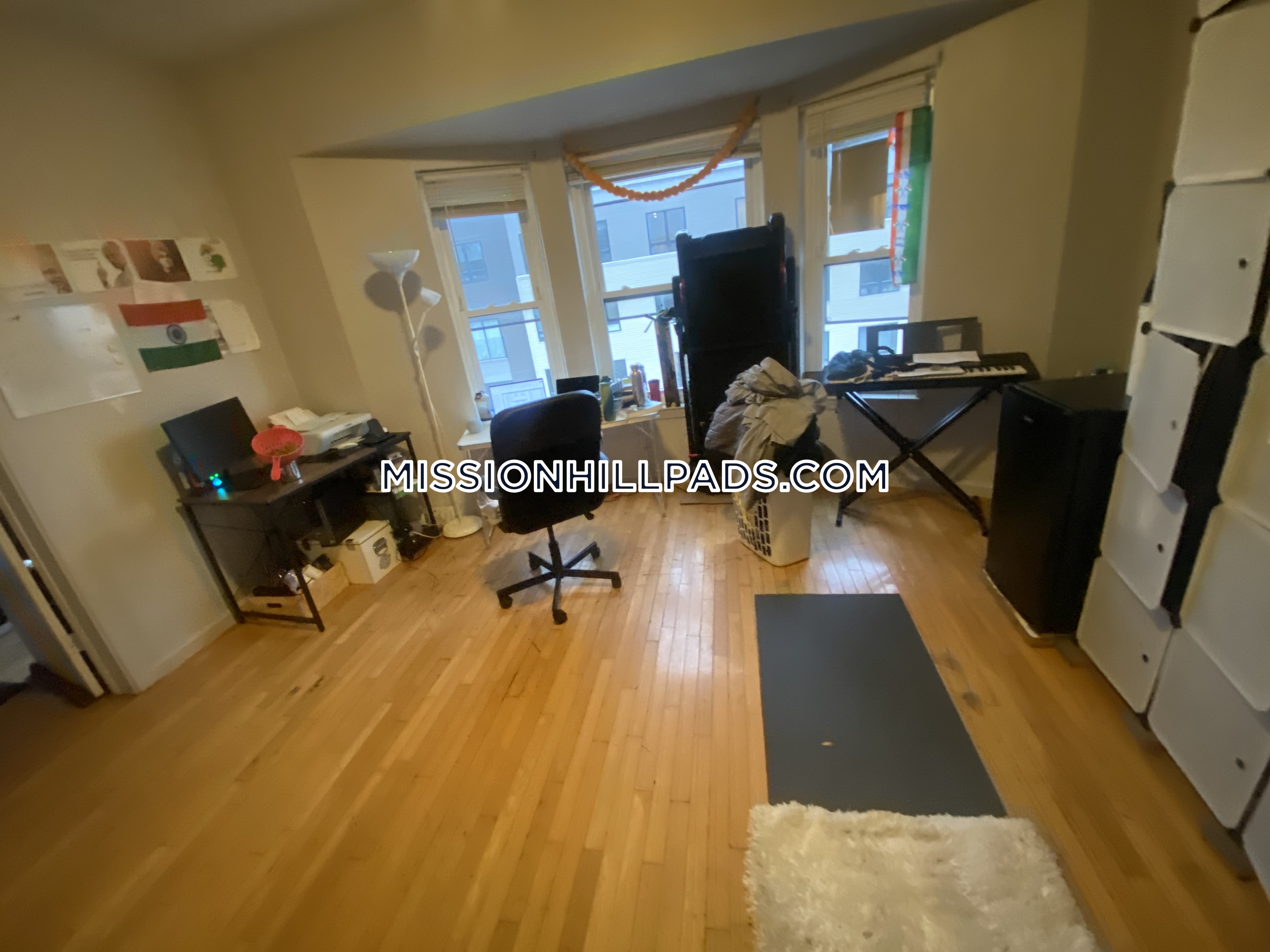 3 bed, 1 bath apartment for rent at 1460 Tremont St Unit 4, Mission Hill — photo 5 of 19