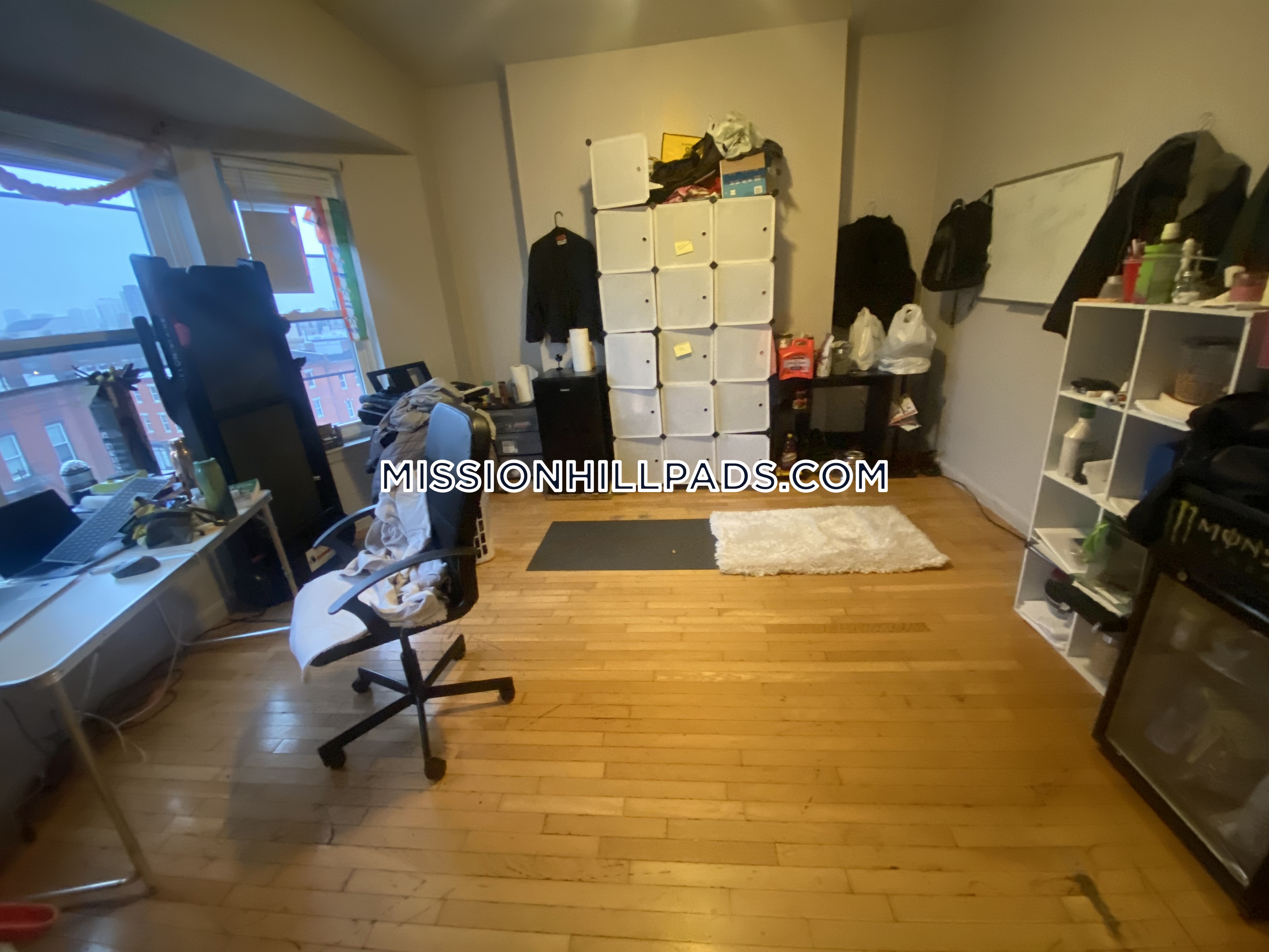 3 bed, 1 bath apartment for rent at 1460 Tremont St Unit 4, Mission Hill — photo 6 of 19