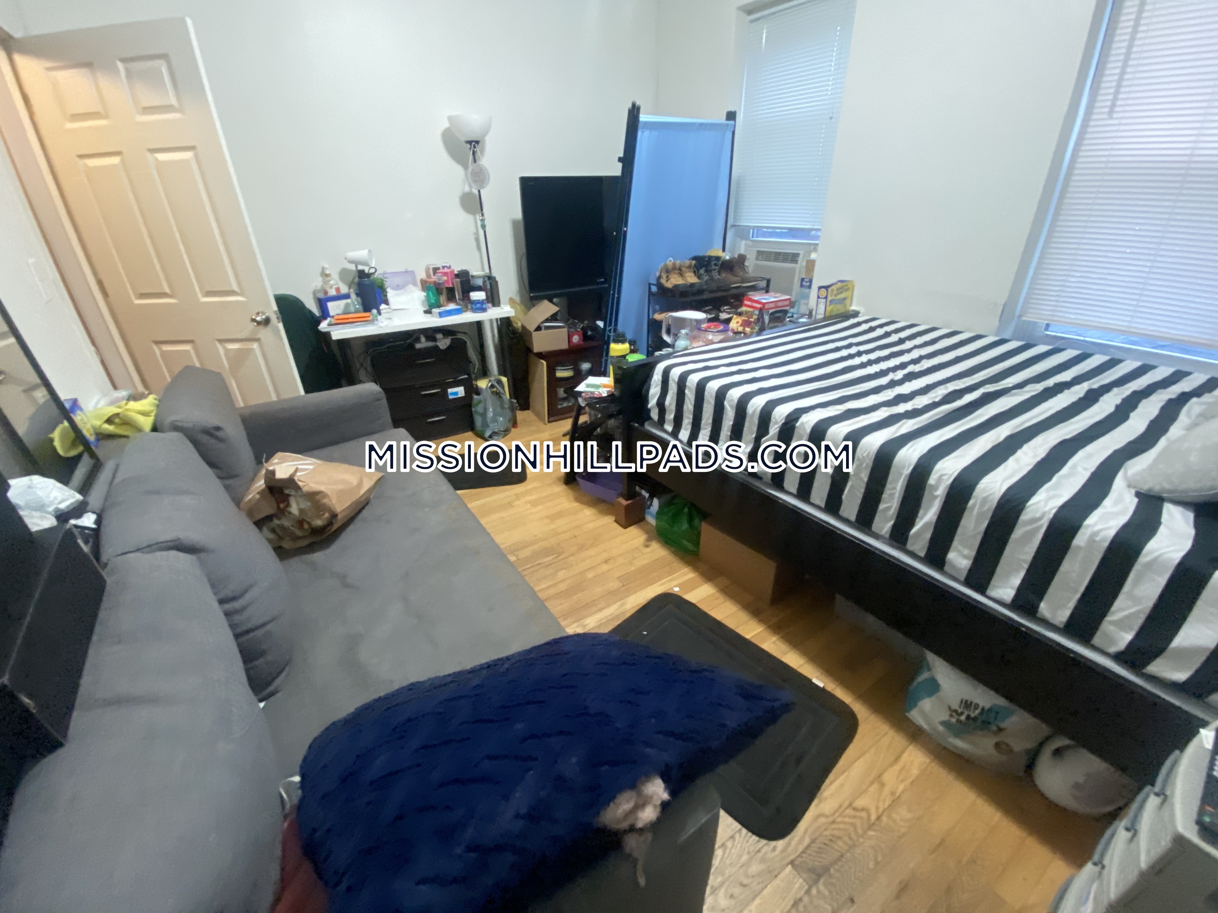 3 bed, 1 bath apartment for rent at 1460 Tremont St Unit 4, Mission Hill — photo 14 of 19