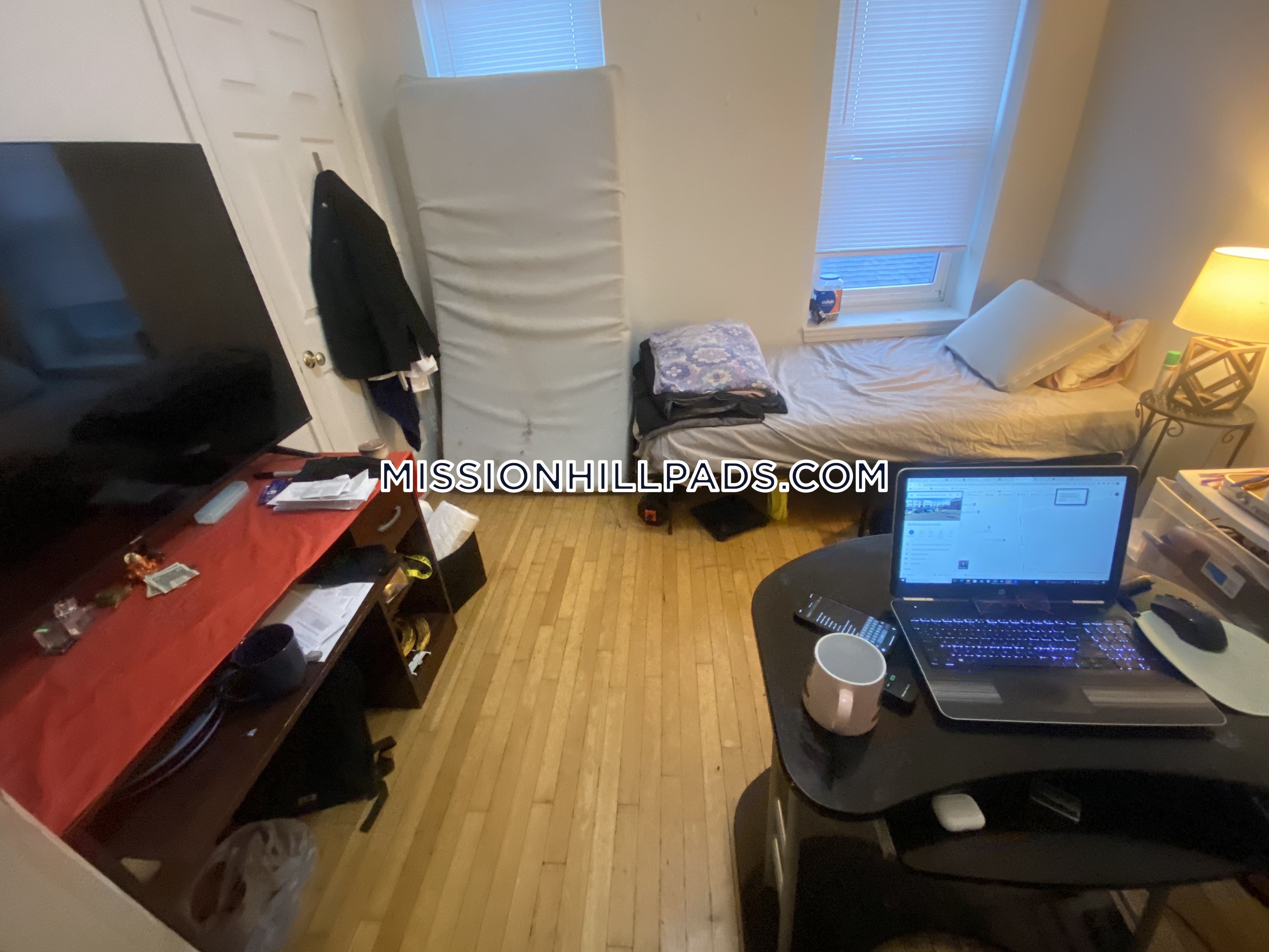 3 bed, 1 bath apartment for rent at 1460 Tremont St Unit 4, Mission Hill — photo 17 of 19