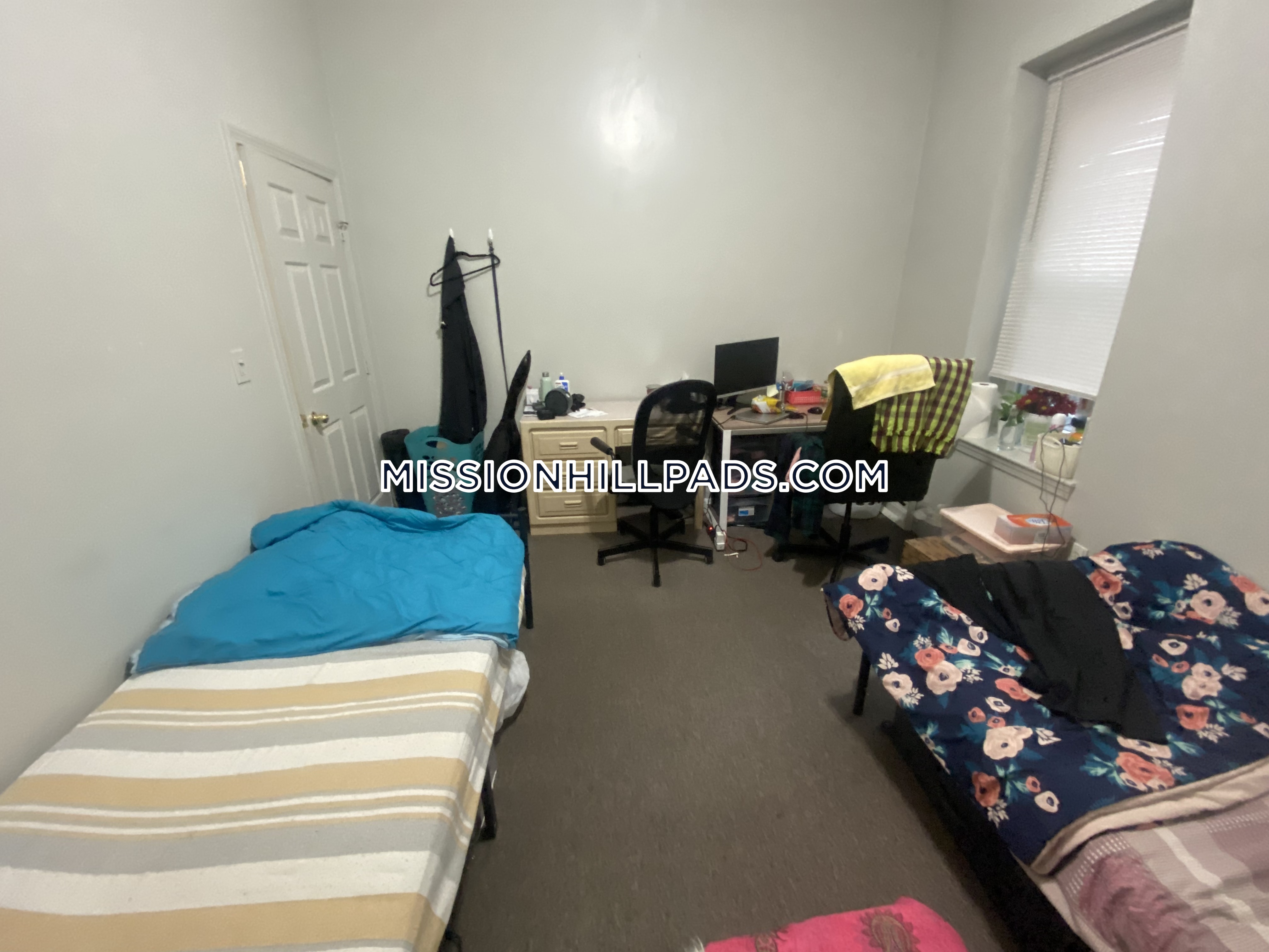 3 bed, 1 bath apartment for rent at 1458 Tremont St Unit 1, Mission Hill — photo 10 of 23