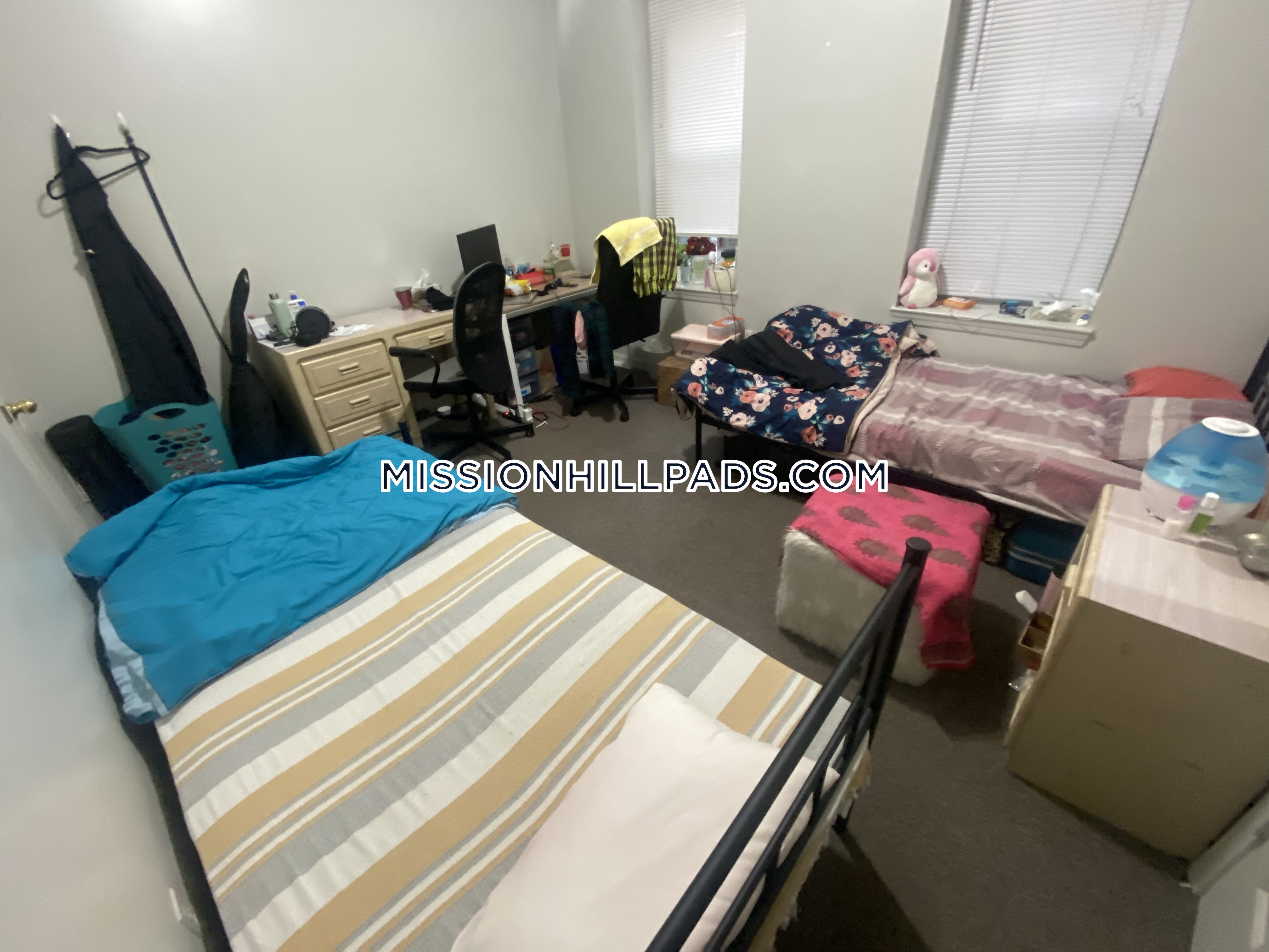3 bed, 1 bath apartment for rent at 1458 Tremont St Unit 1, Mission Hill — photo 11 of 23