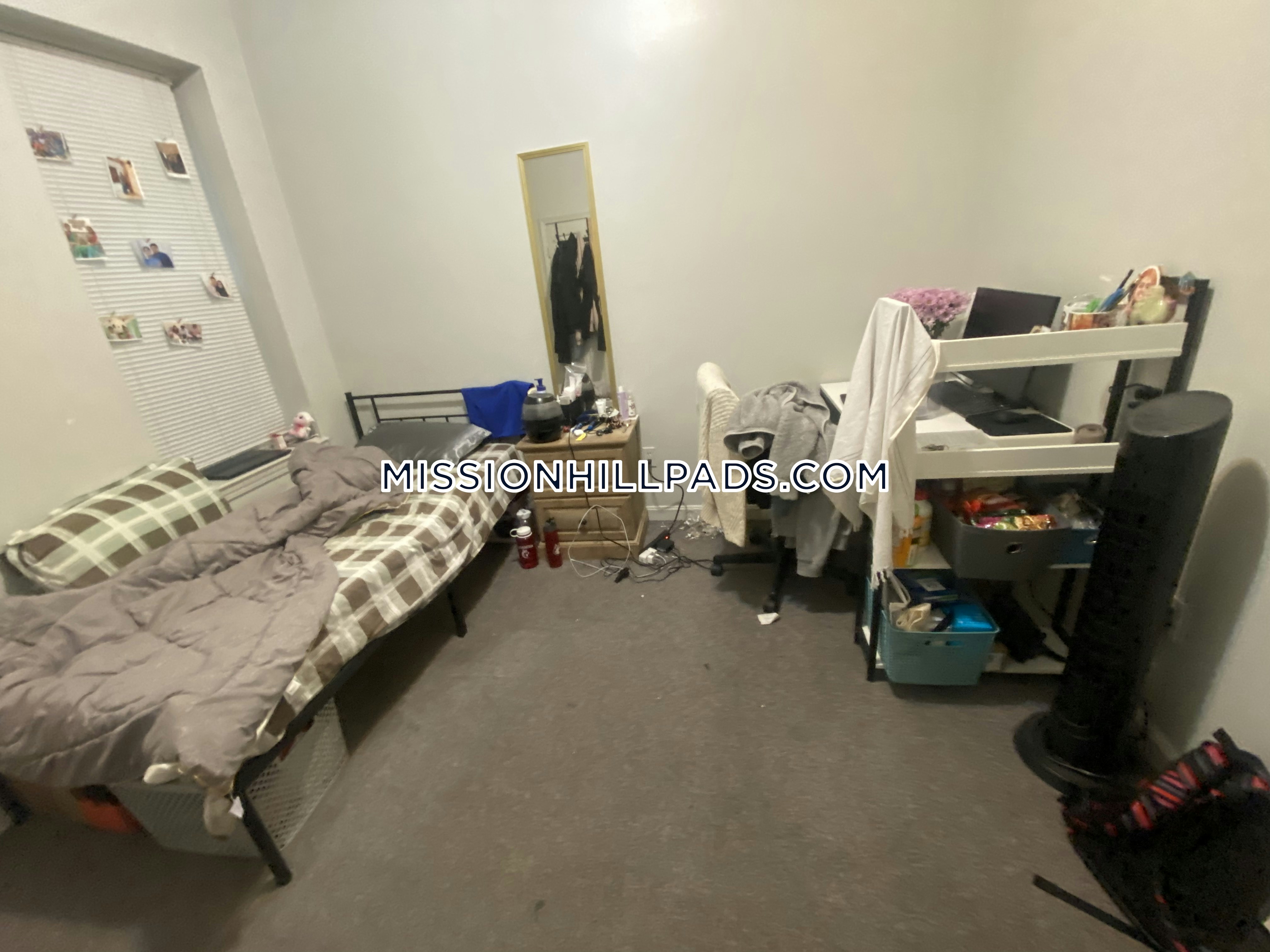 3 bed, 1 bath apartment for rent at 1458 Tremont St Unit 1, Mission Hill — photo 13 of 23