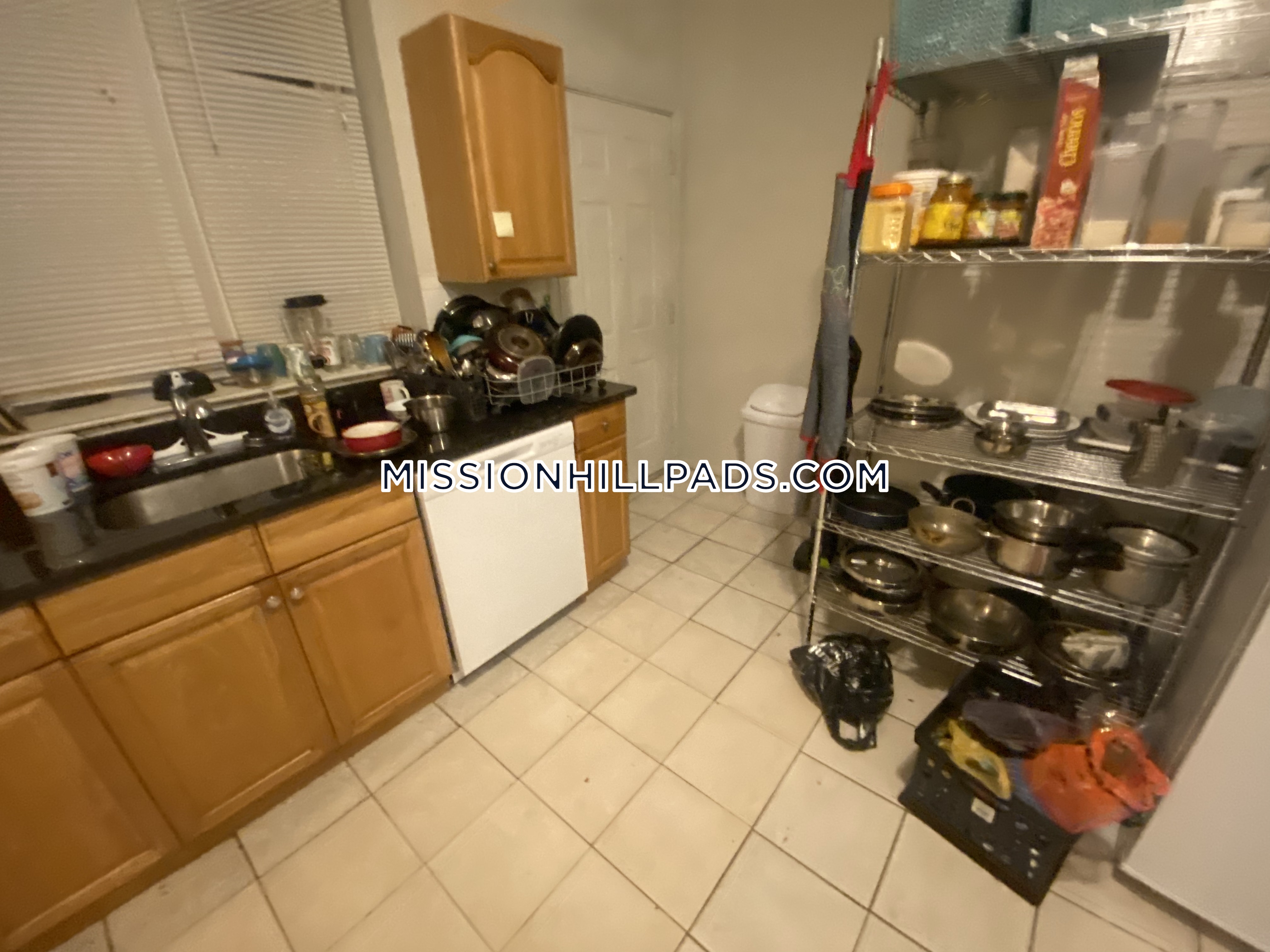 3 bed, 1 bath apartment for rent at 1458 Tremont St Unit 1, Mission Hill — photo 3 of 23