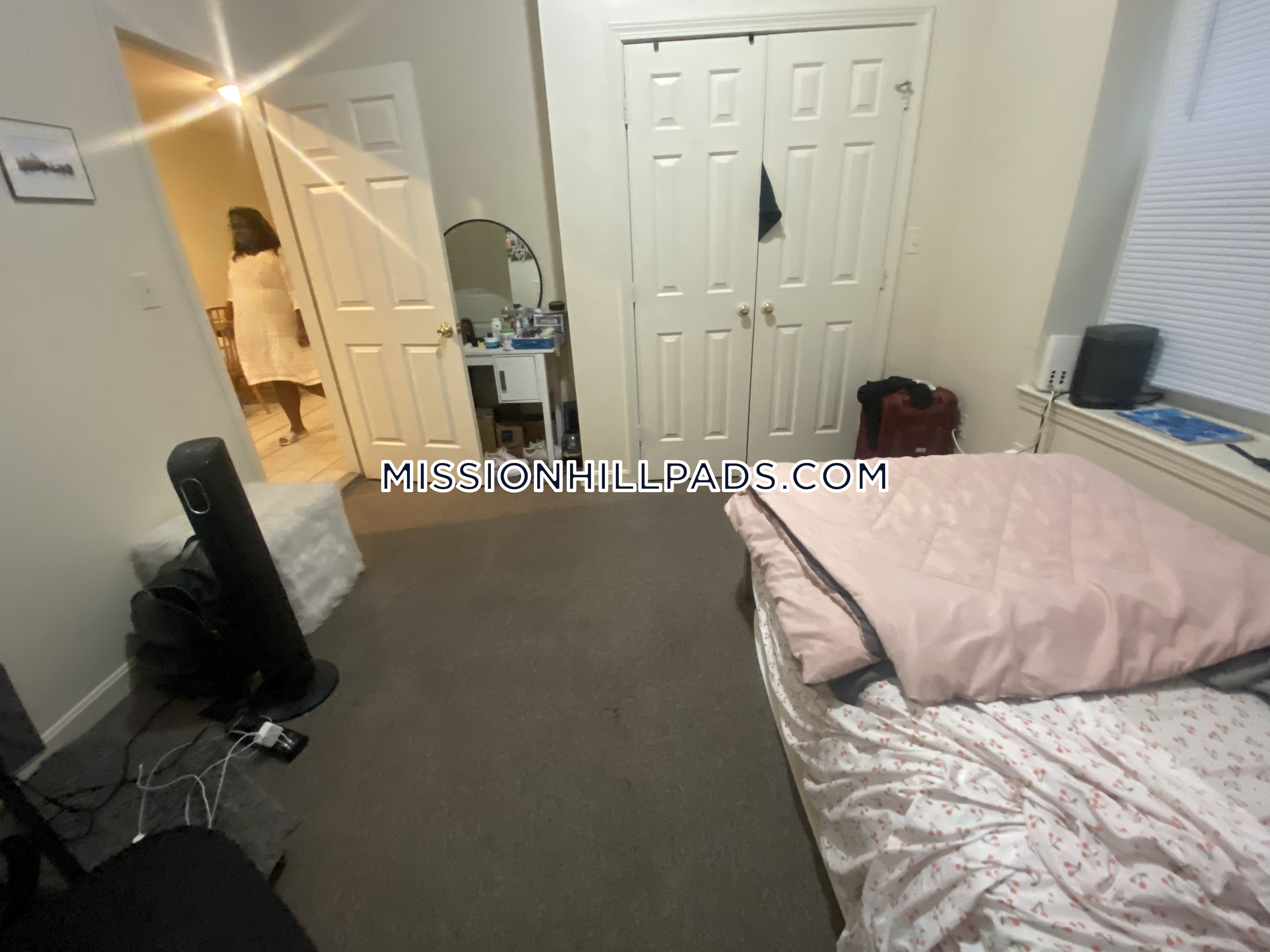 3 bed, 1 bath apartment for rent at 1458 Tremont St Unit 1, Mission Hill — photo 21 of 23