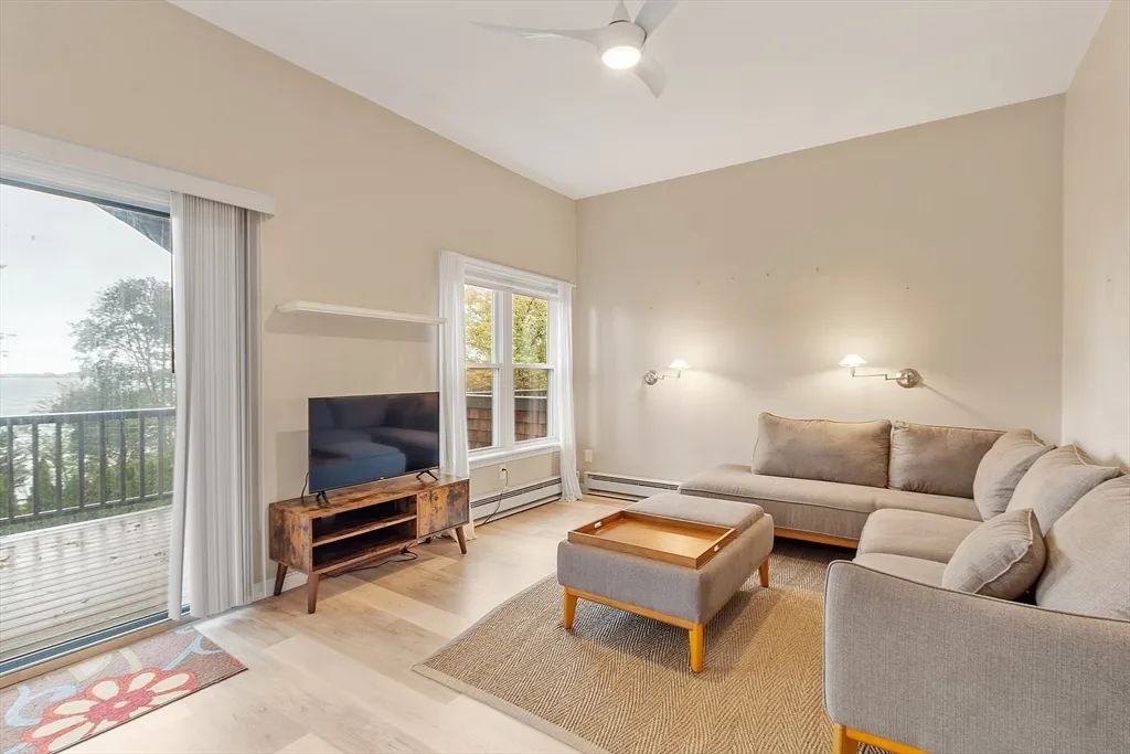 105 Granite St, Rockport