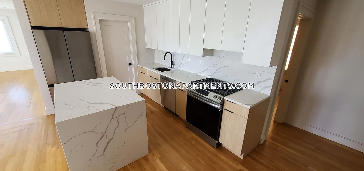 4 bed, 4+ bath apartment for rent at 6 National St Unit 3, South Boston — photo 10 of 37