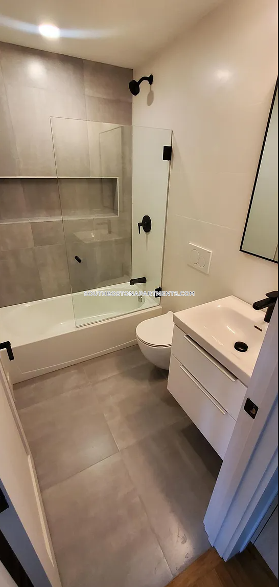 4 bed, 4+ bath apartment for rent at 6 National St Unit 3, South Boston — photo 11 of 37