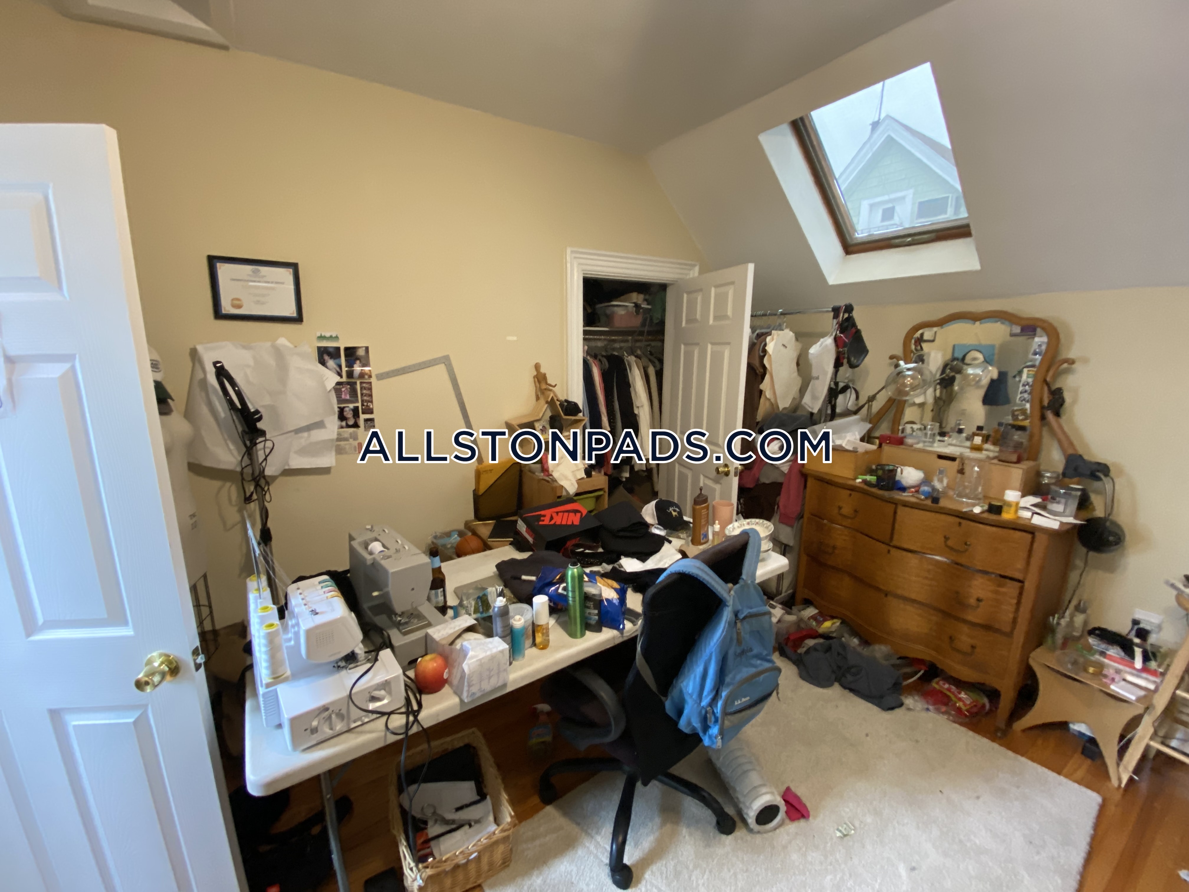 5 bed, 2 bath apartment for rent at 36 Pratt St Unit 2, Allston — photo 31 of 37
