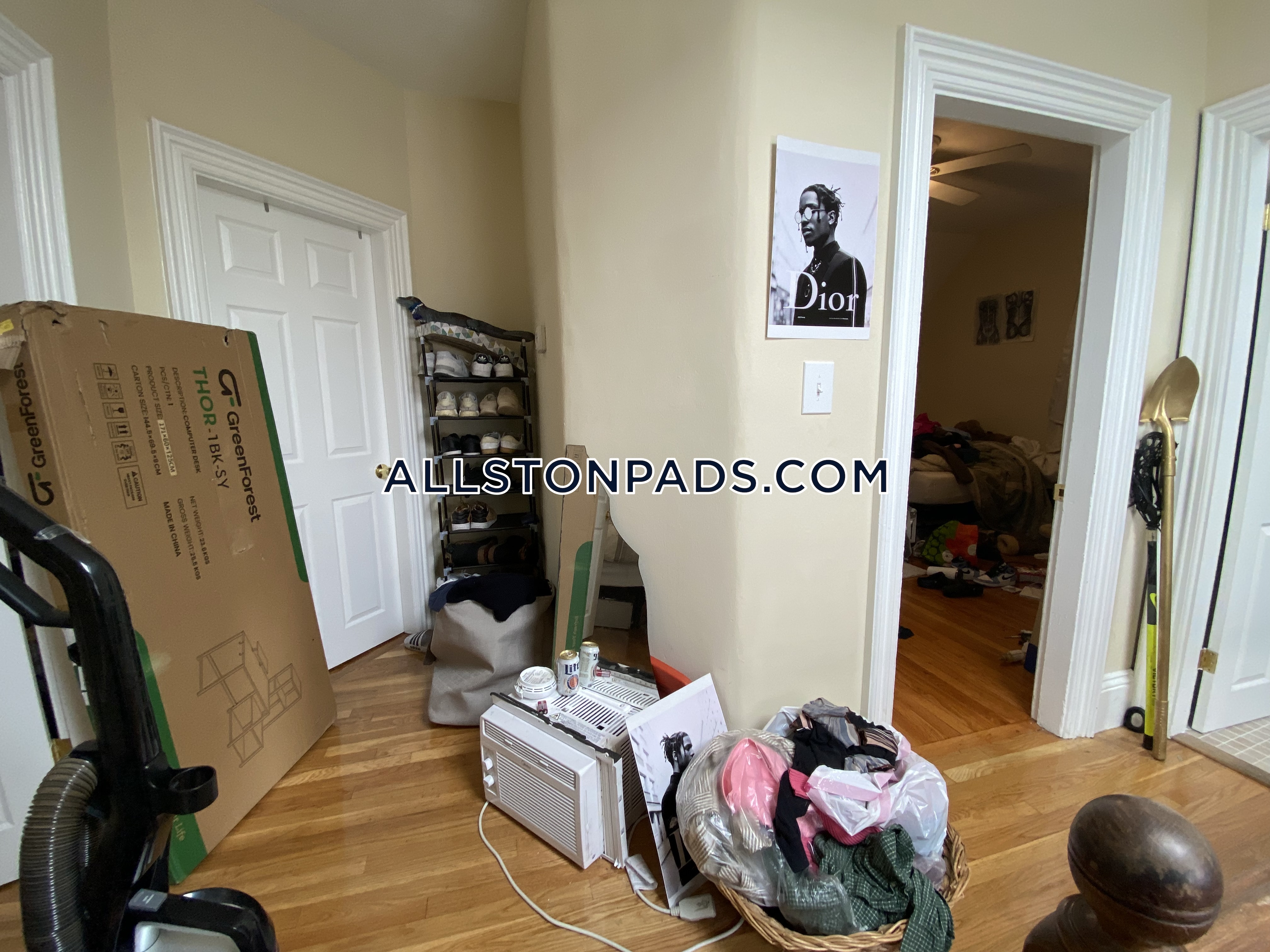 5 bed, 2 bath apartment for rent at 36 Pratt St Unit 2, Allston — photo 33 of 37