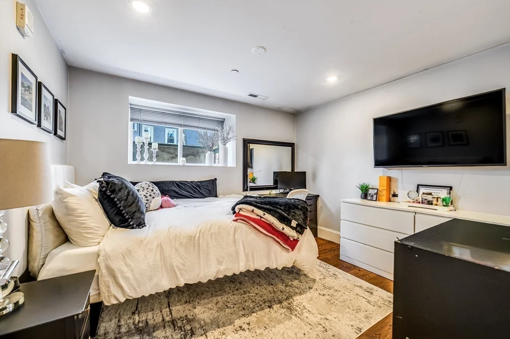 1650 Columbia Rd, South Boston