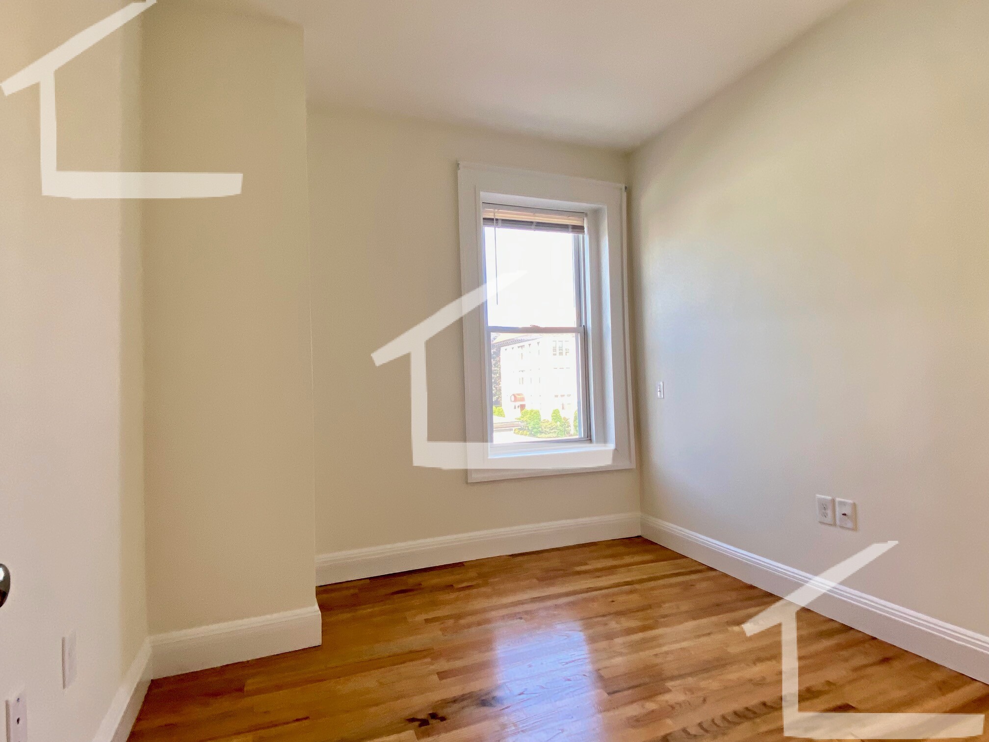 10 Brainerd Rd, Allston